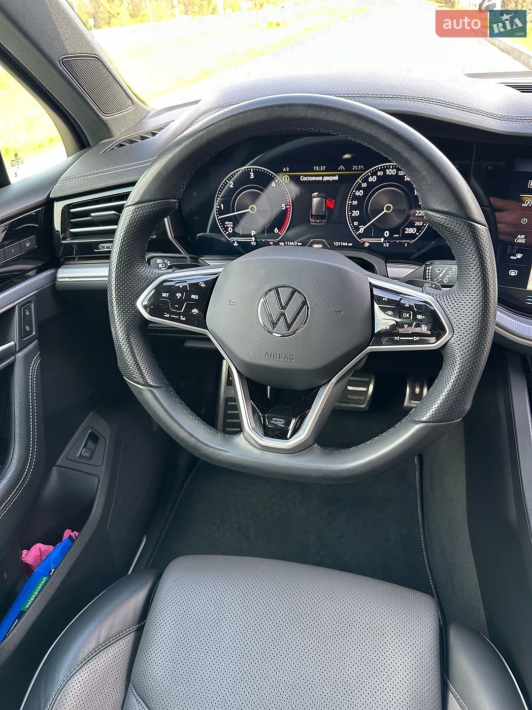 Volkswagen Touareg 2023 VIN WVGZZZCR8PD028476 фото оголошення 37 з 38