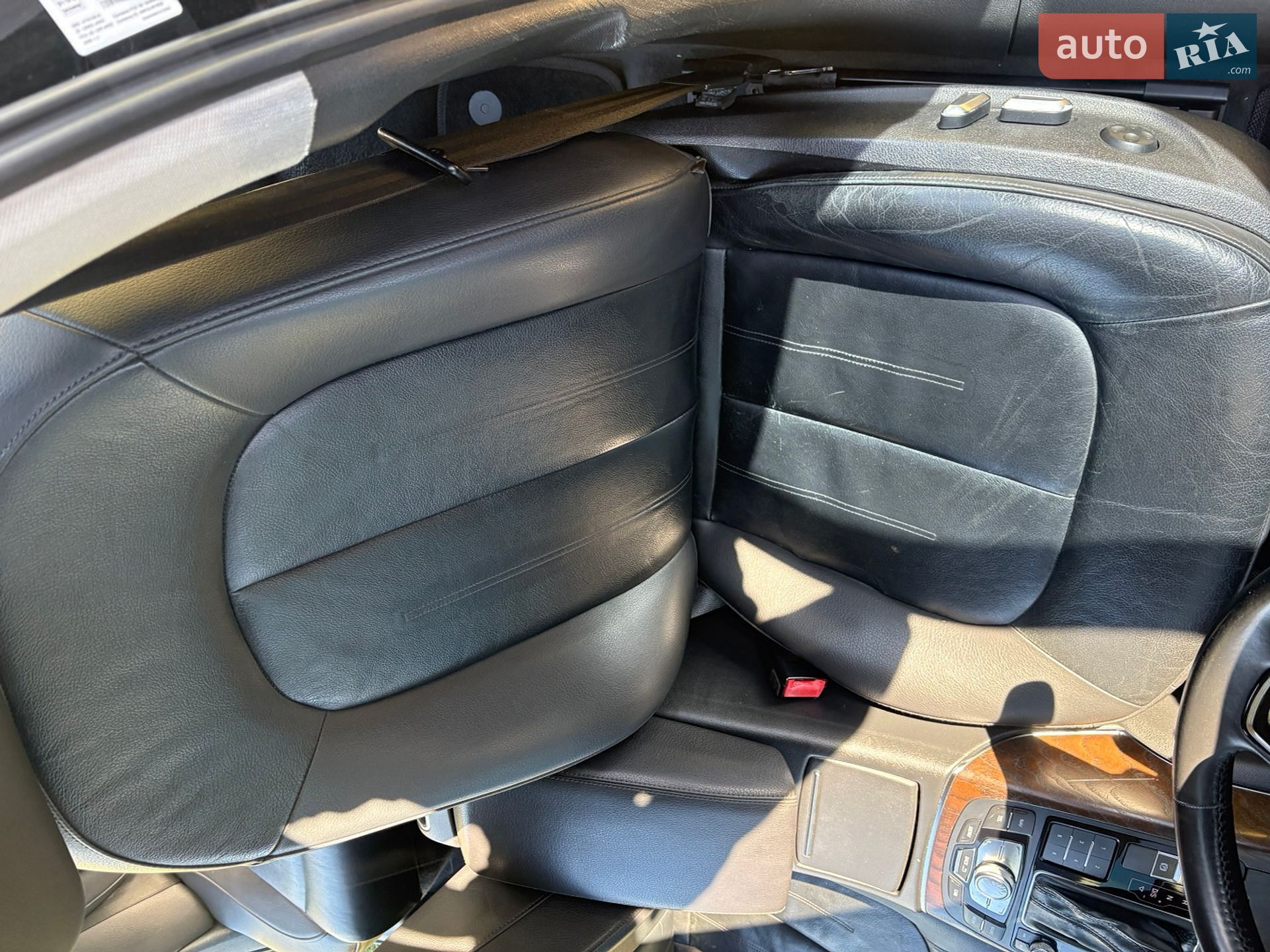 Audi A6 2015 VIN WAUCFAFC8GN115183 фото оголошення 27 з 40