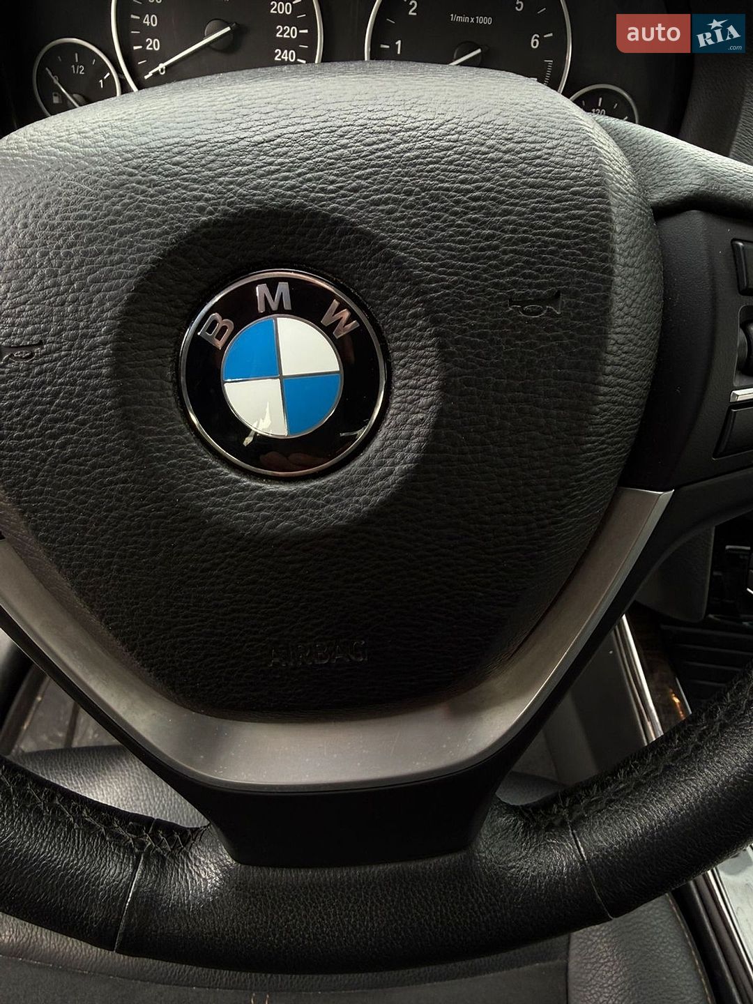 BMW X3 2016 VIN WBAWX310900L75047 фото оголошення 13 з 26