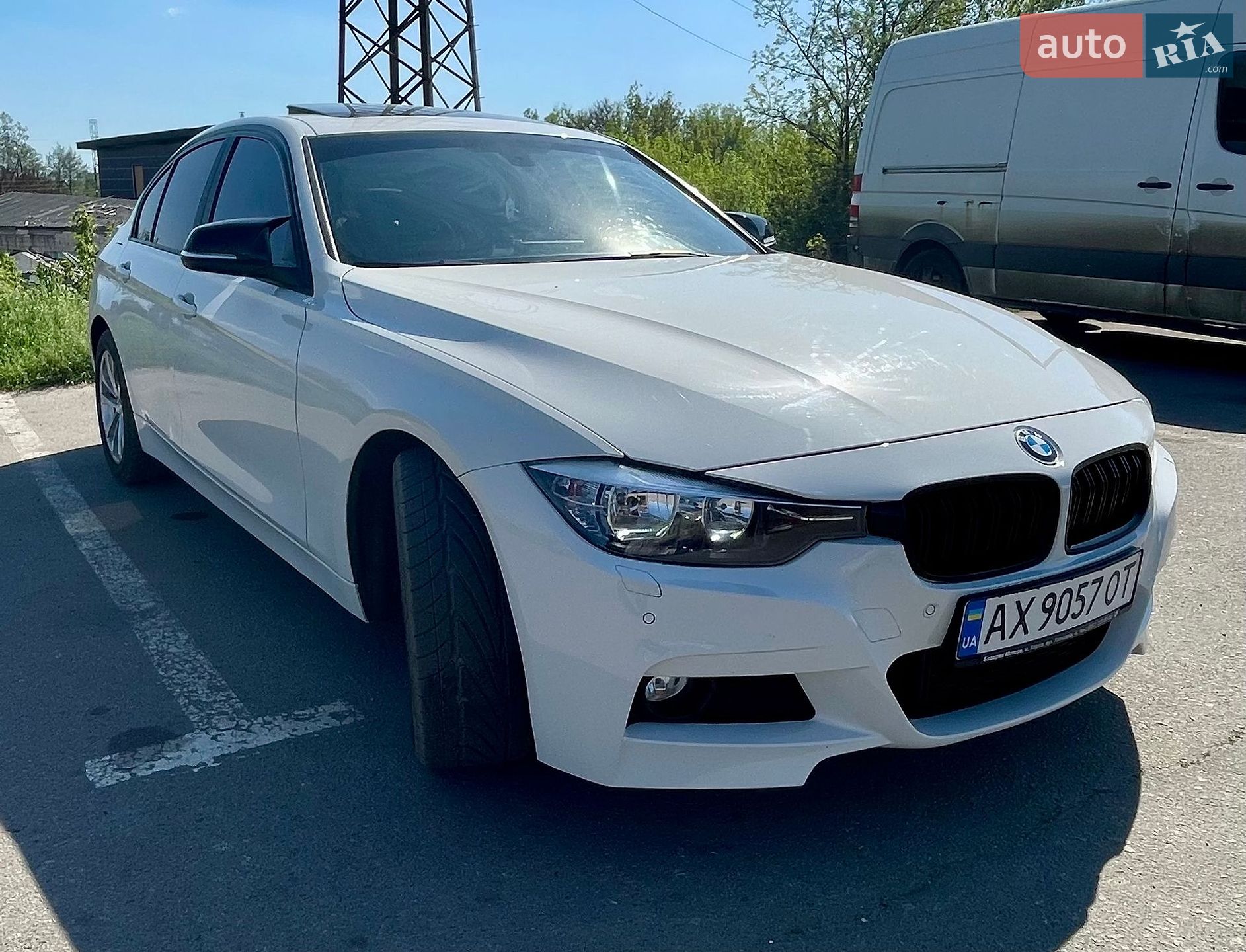 BMW 3 Series 2016 VIN WBA8E5G54GNT95068 фото оголошення 6 з 17