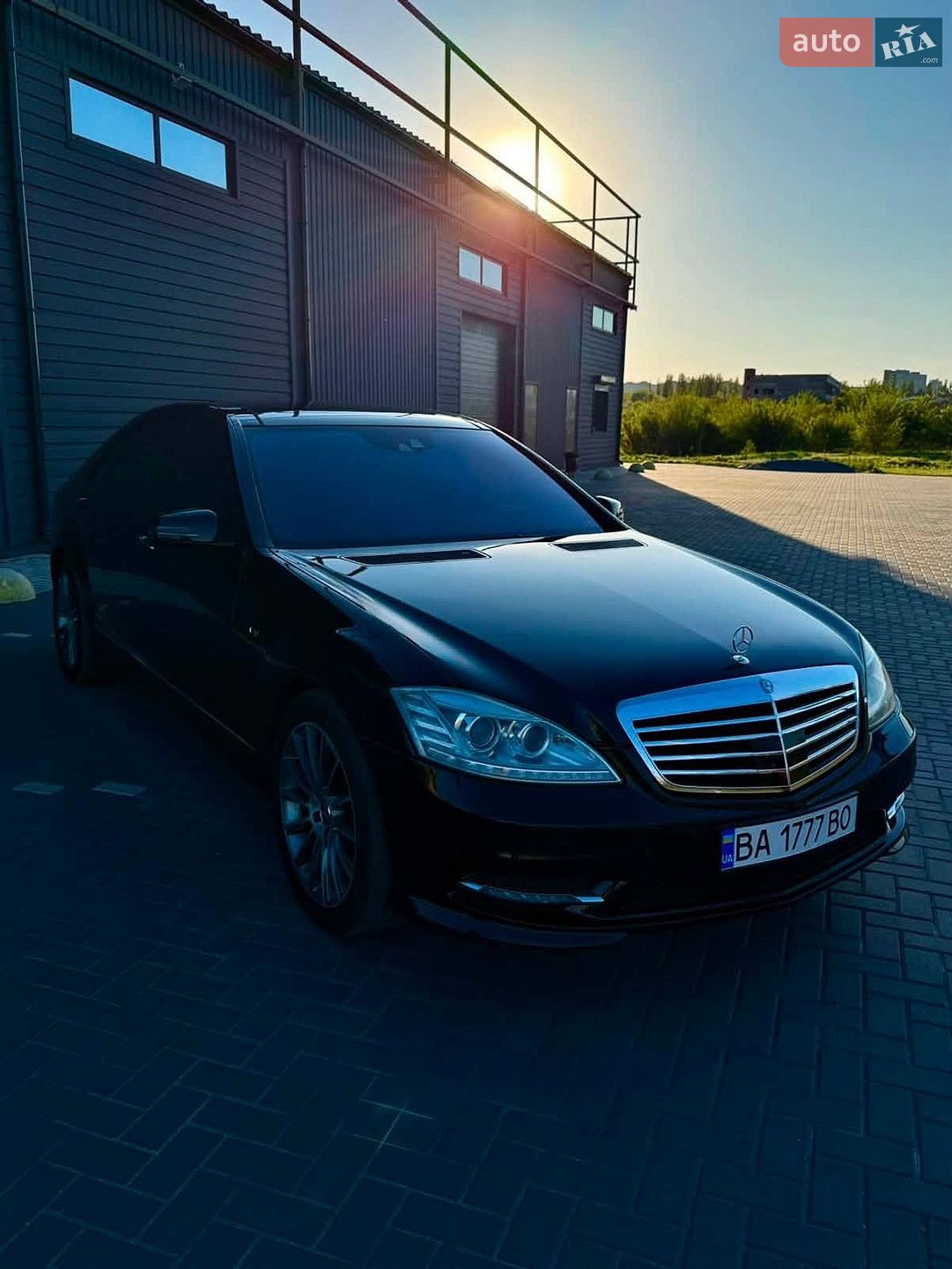 Mercedes-Benz S-Class 2011 VIN WDD2211941A412741 фото оголошення 2 з 17