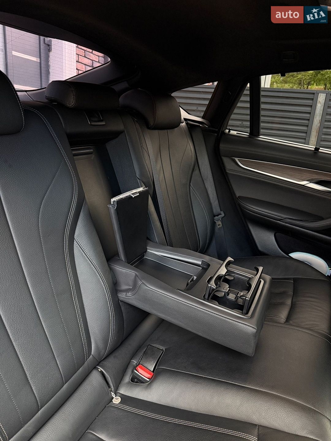 BMW X6 2017 VIN 5UXKU6C38H0W38674 фото оголошення 17 з 31