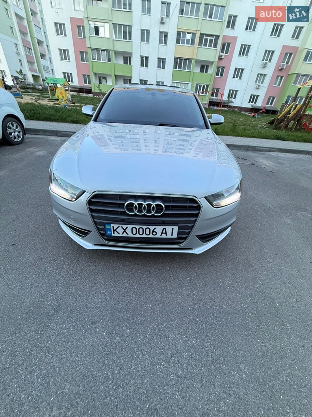 Audi A4 2014 VIN WAUAFAFL2EN031574 фото оголошення 8 з 17