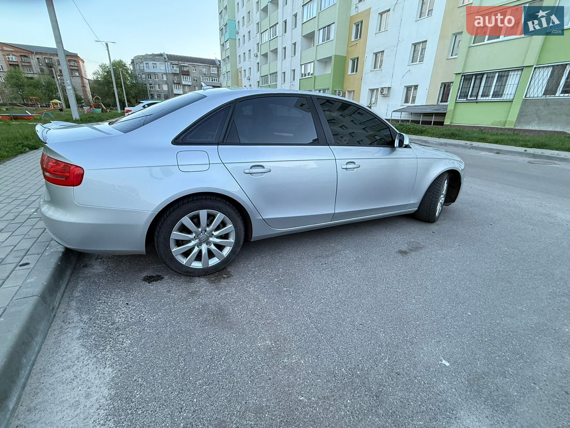 Audi A4 2014 VIN WAUAFAFL2EN031574 фото оголошення 4 з 17