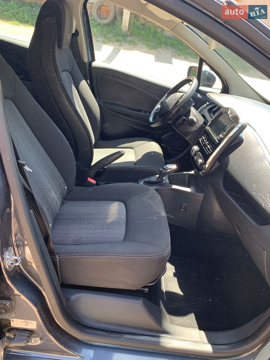 Renault Zoe 2017 VIN VF1AGVYF059181980 фото оголошення 3 з 21