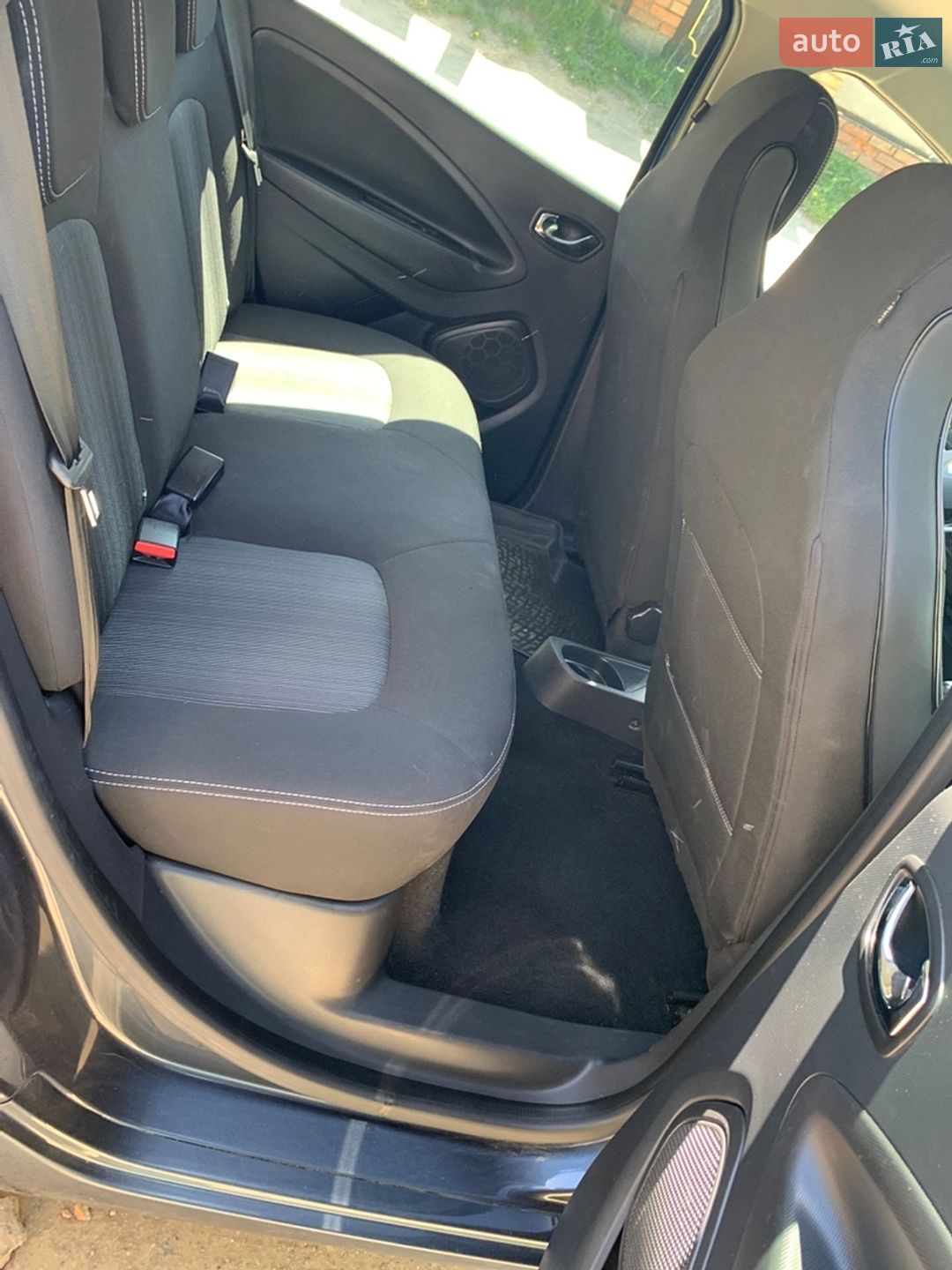 Renault Zoe 2017 VIN VF1AGVYF059181980 фото оголошення 8 з 21