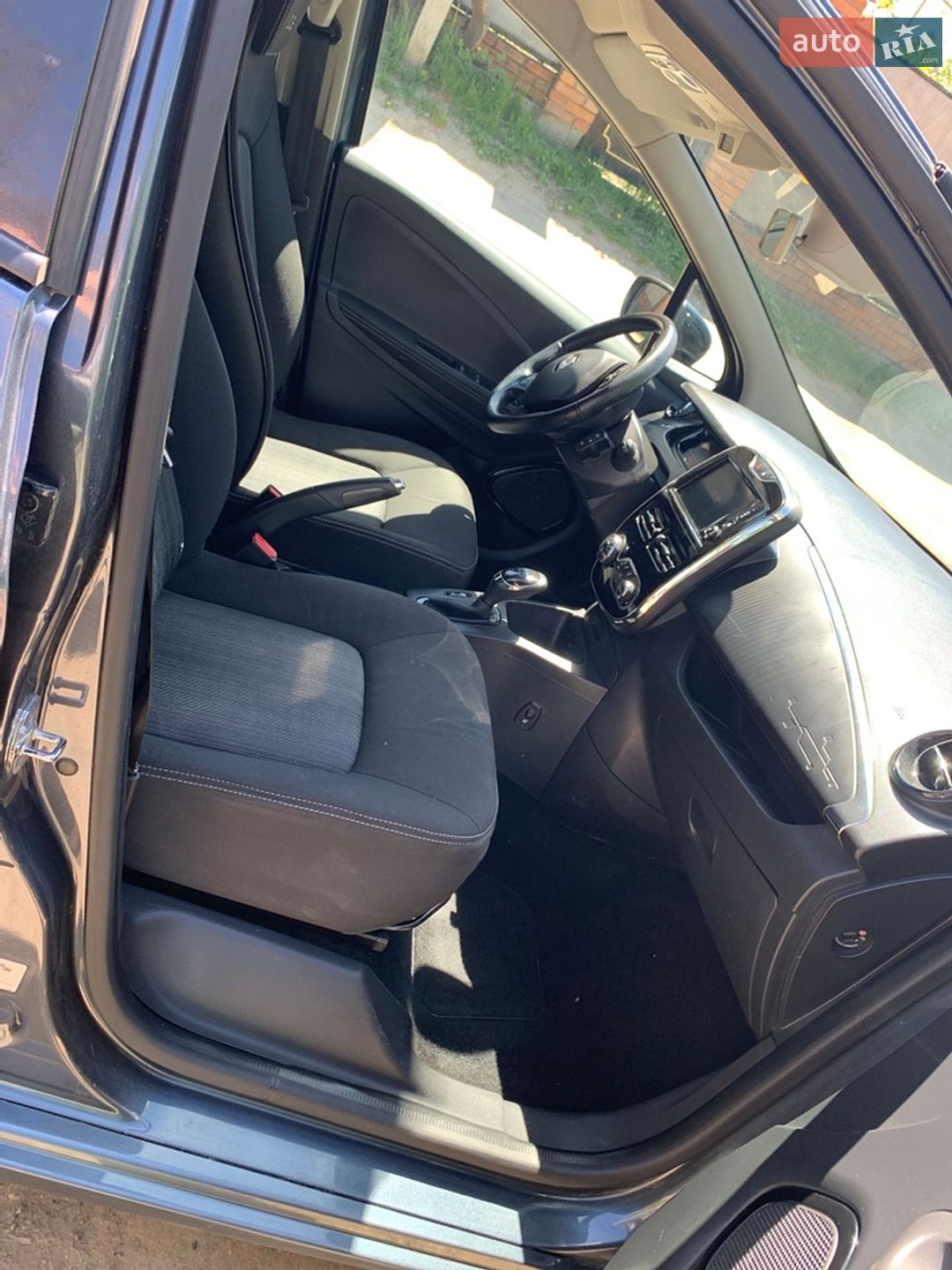 Renault Zoe 2017 VIN VF1AGVYF059181980 фото оголошення 19 з 21