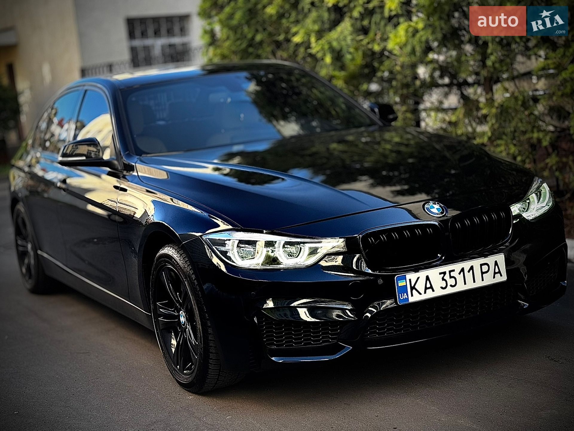 BMW 3 Series 2017 VIN WBA8B9G50JNU96633 фото оголошення 2 з 43