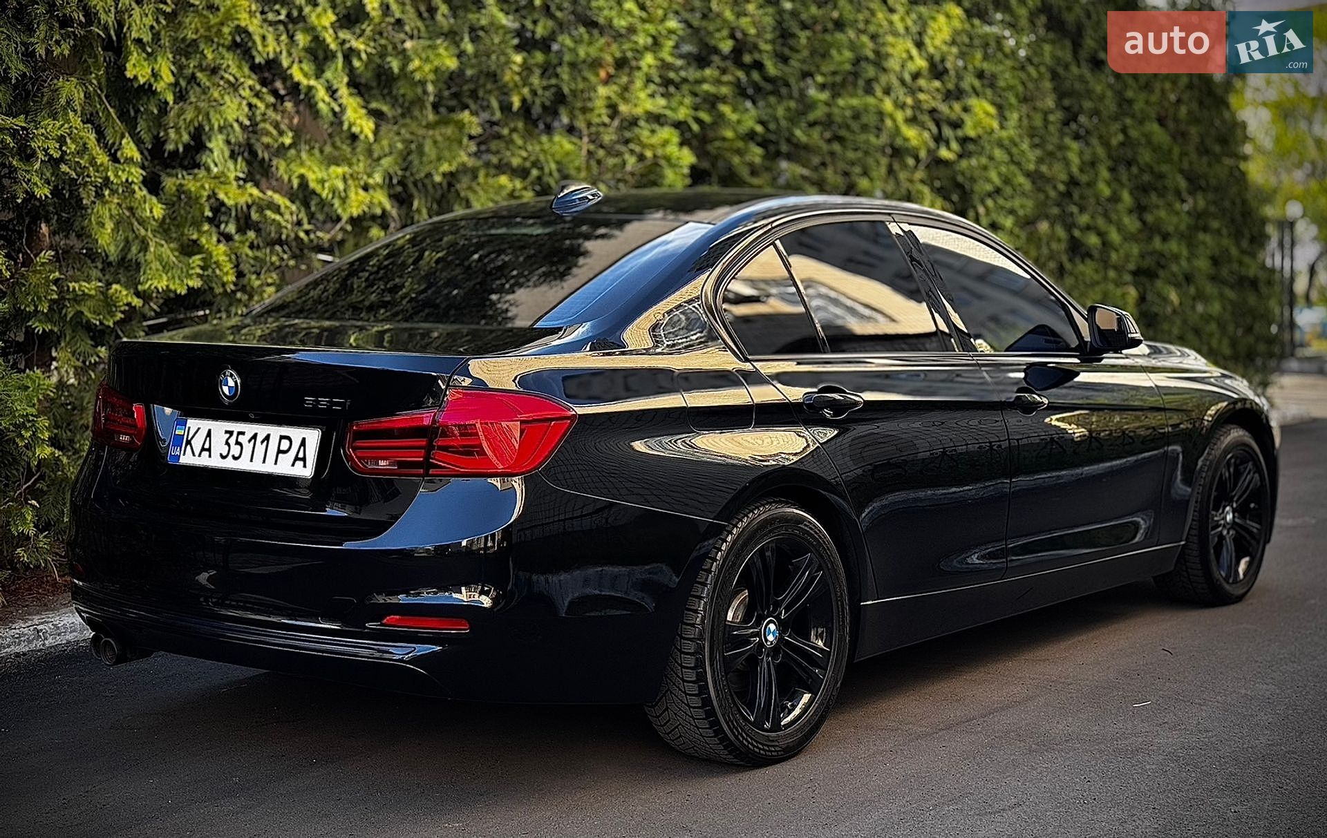 BMW 3 Series 2017 VIN WBA8B9G50JNU96633 фото оголошення 14 з 43