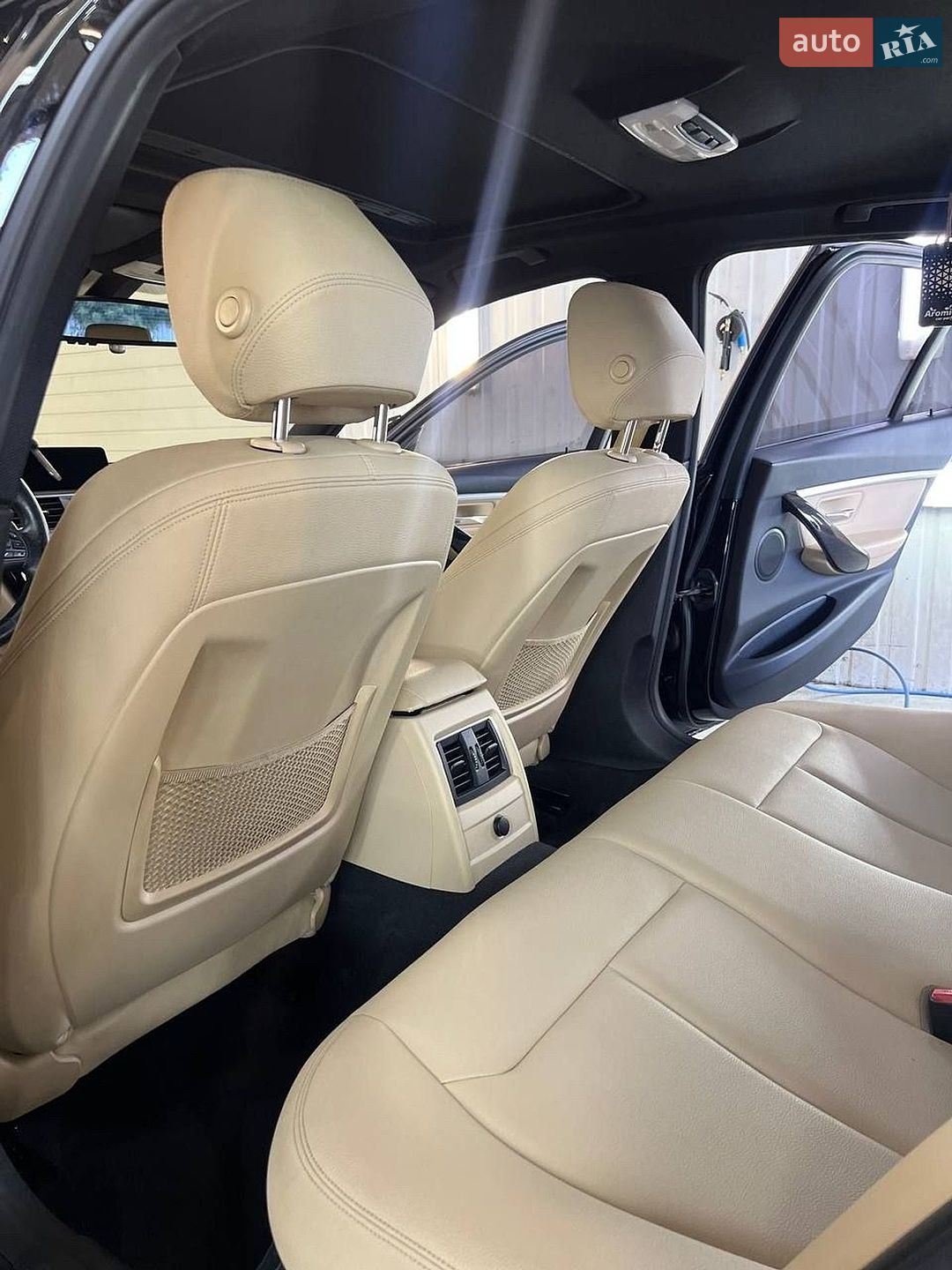 BMW 3 Series 2017 VIN WBA8B9G50JNU96633 фото оголошення 42 з 43