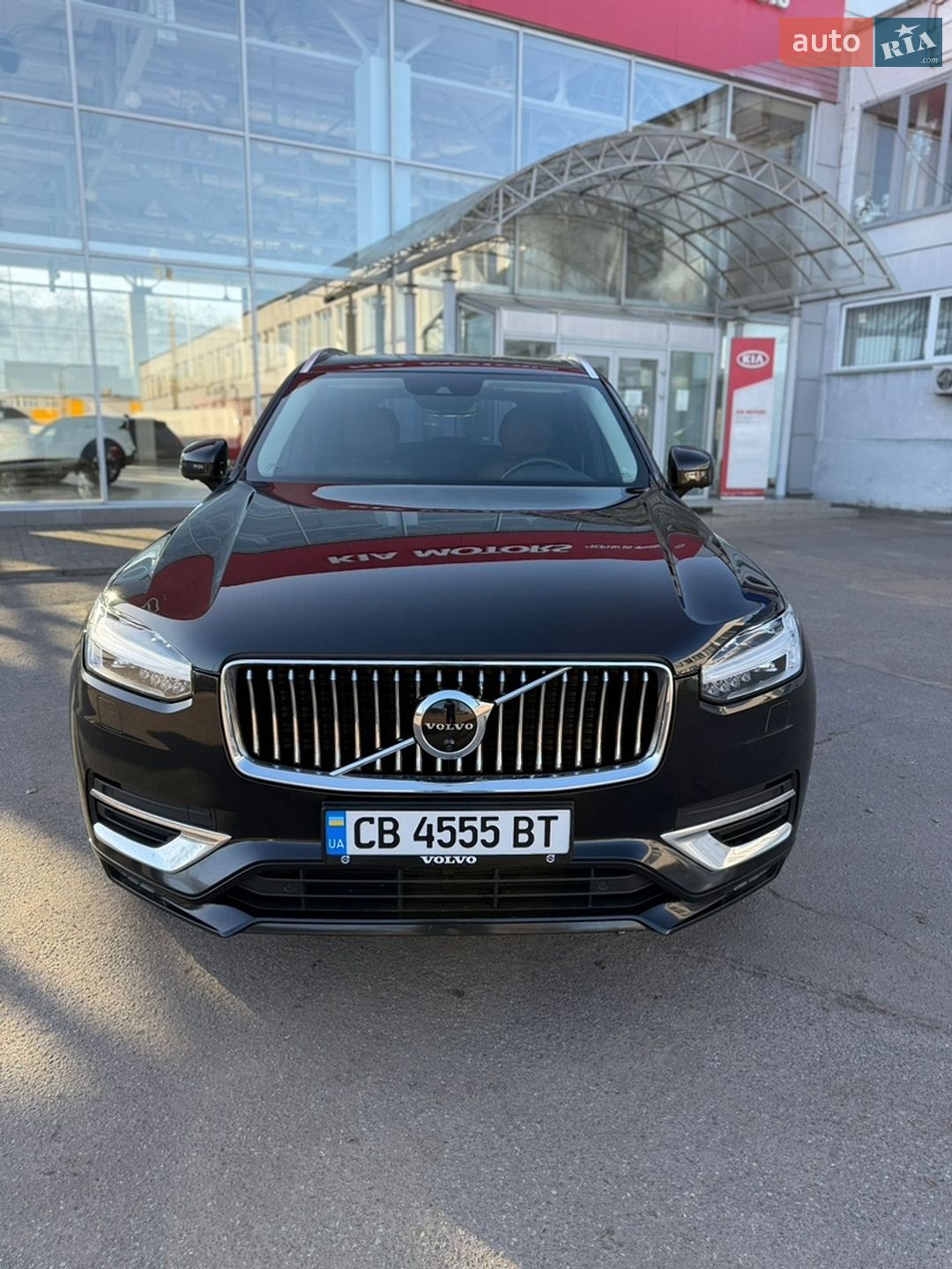 Volvo XC90 2019 VIN YV1LCK2UCL1551633 фото оголошення 4 з 19