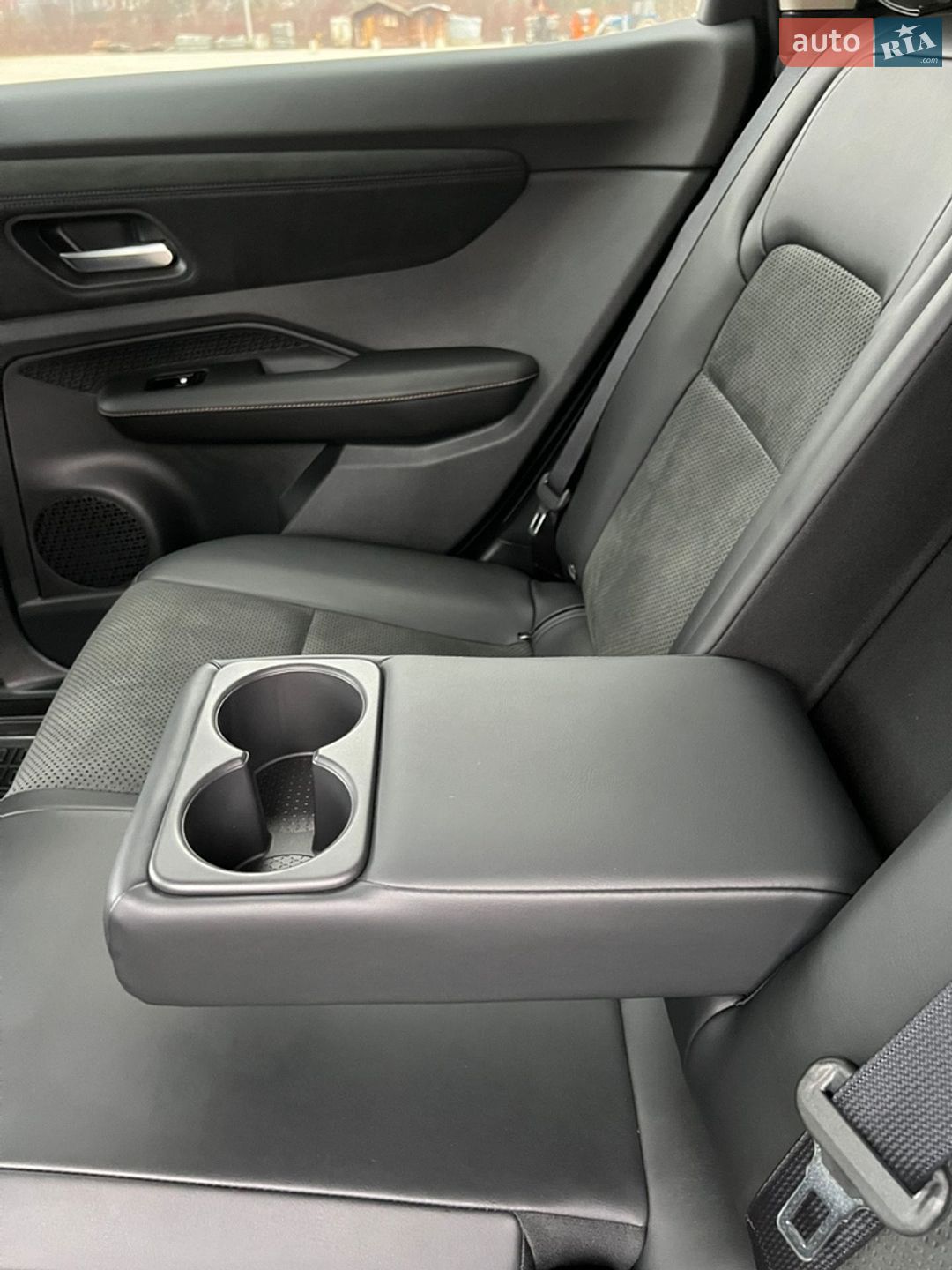 Nissan Ariya 2022 VIN JN1TBAFE0U0302507 фото оголошення 27 з 45