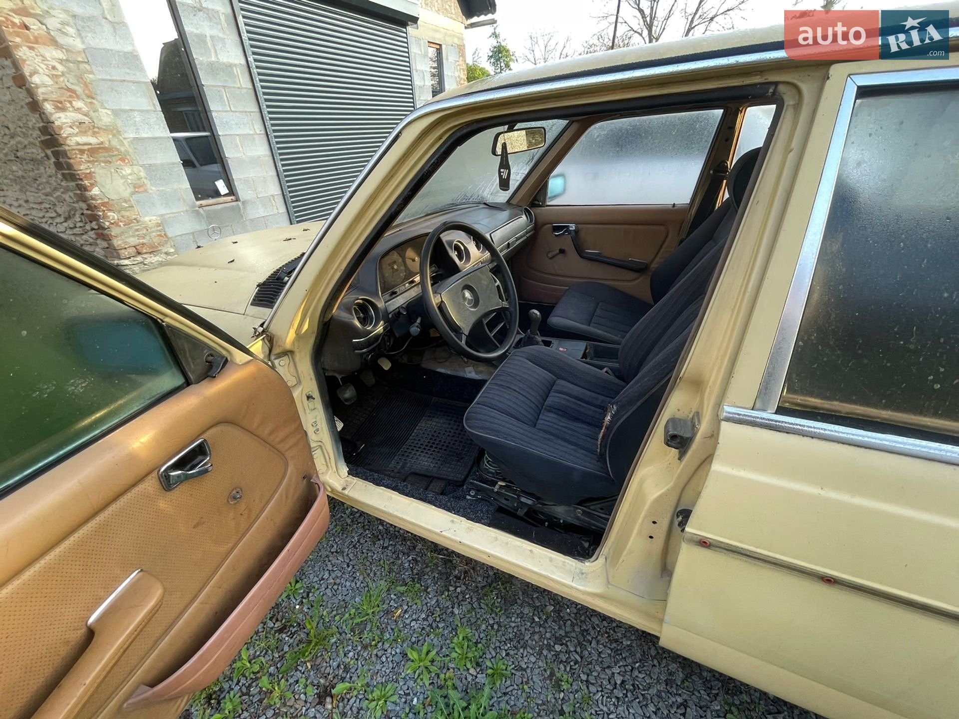 Mercedes-Benz E-Class 1982 VIN WDB12312010328472 фото оголошення 5 з 10