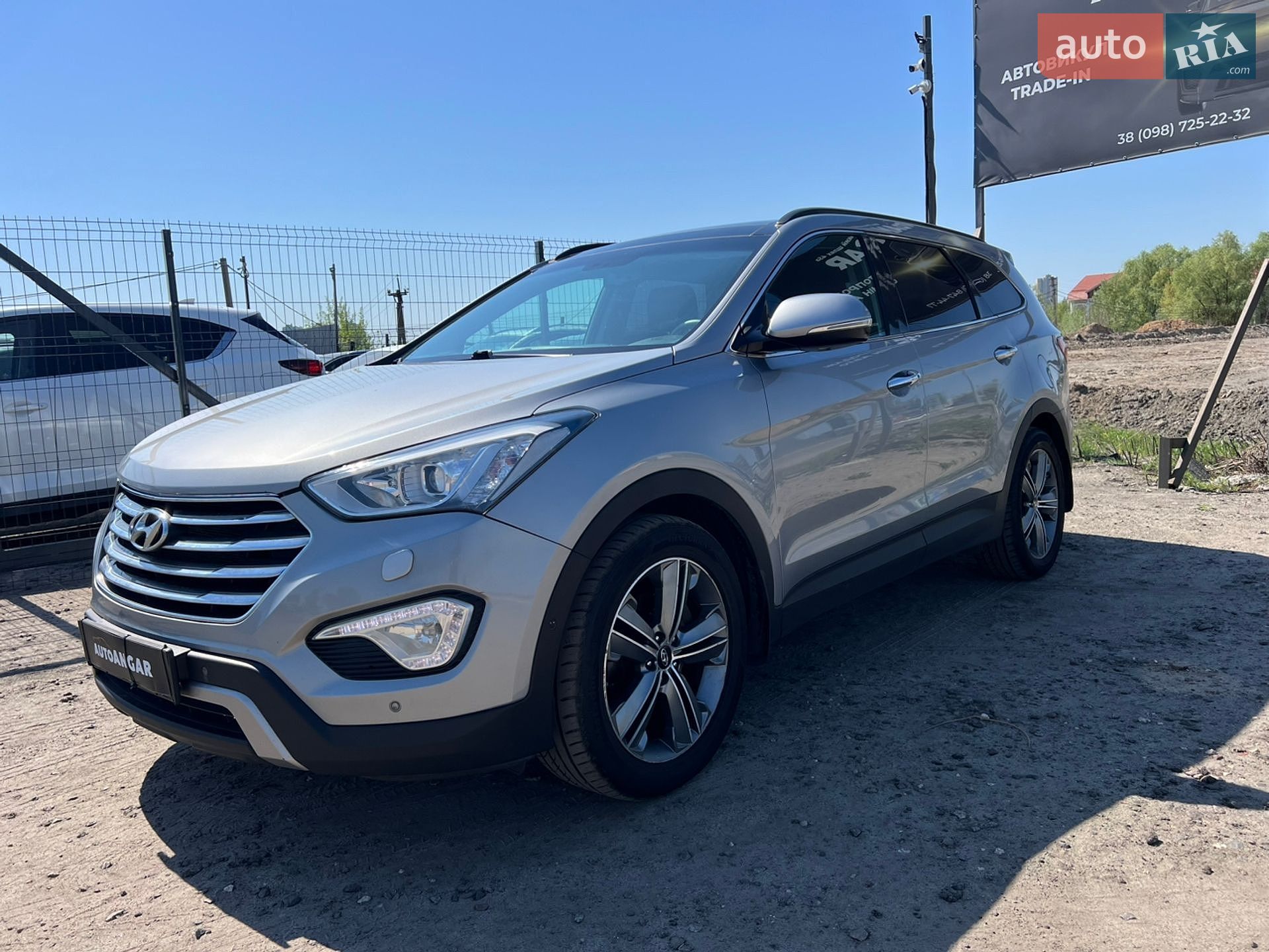 Hyundai Grand Santa Fe 2015 VIN KMHSN81XDFU109517 фото оголошення 2 з 23