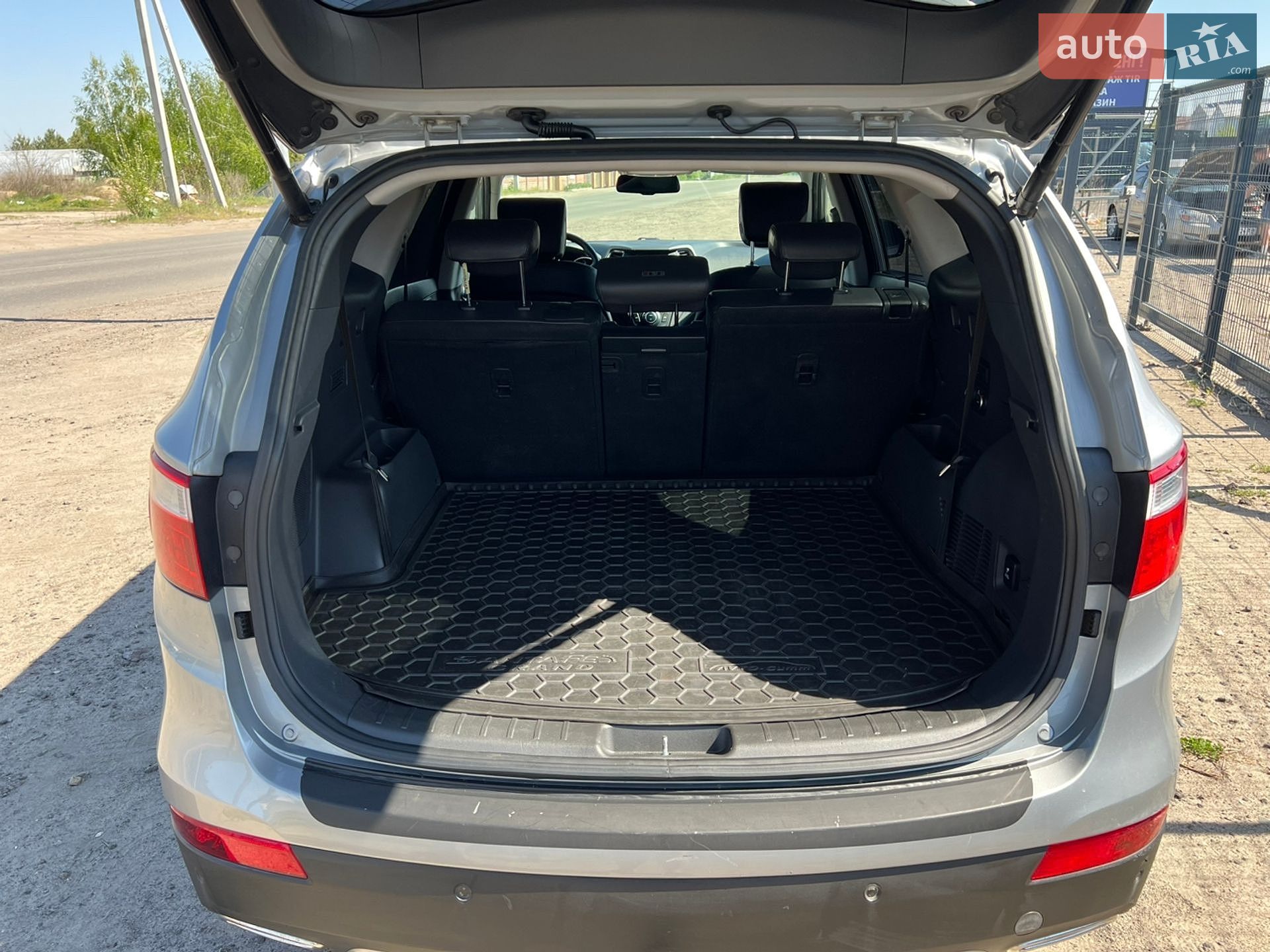 Hyundai Grand Santa Fe 2015 VIN KMHSN81XDFU109517 фото оголошення 11 з 23