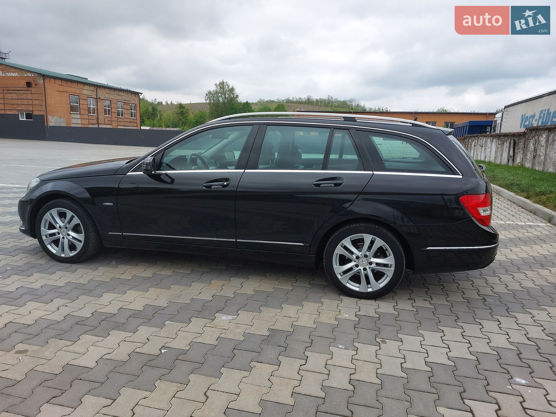 Mercedes-Benz C-Class 2011 VIN WDD2042491F686086 фото оголошення 3 з 19