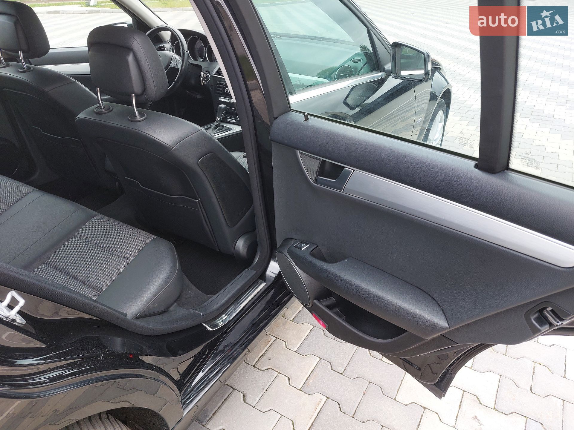 Mercedes-Benz C-Class 2011 VIN WDD2042491F686086 фото оголошення 14 з 19