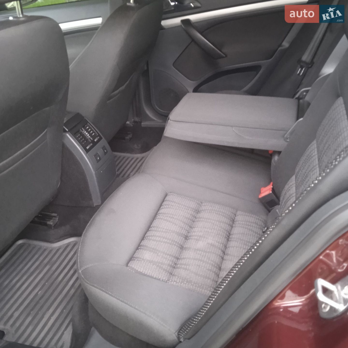 Skoda Octavia 2010 VIN TMBGE61Z5A2095998 фото оголошення 12 з 23