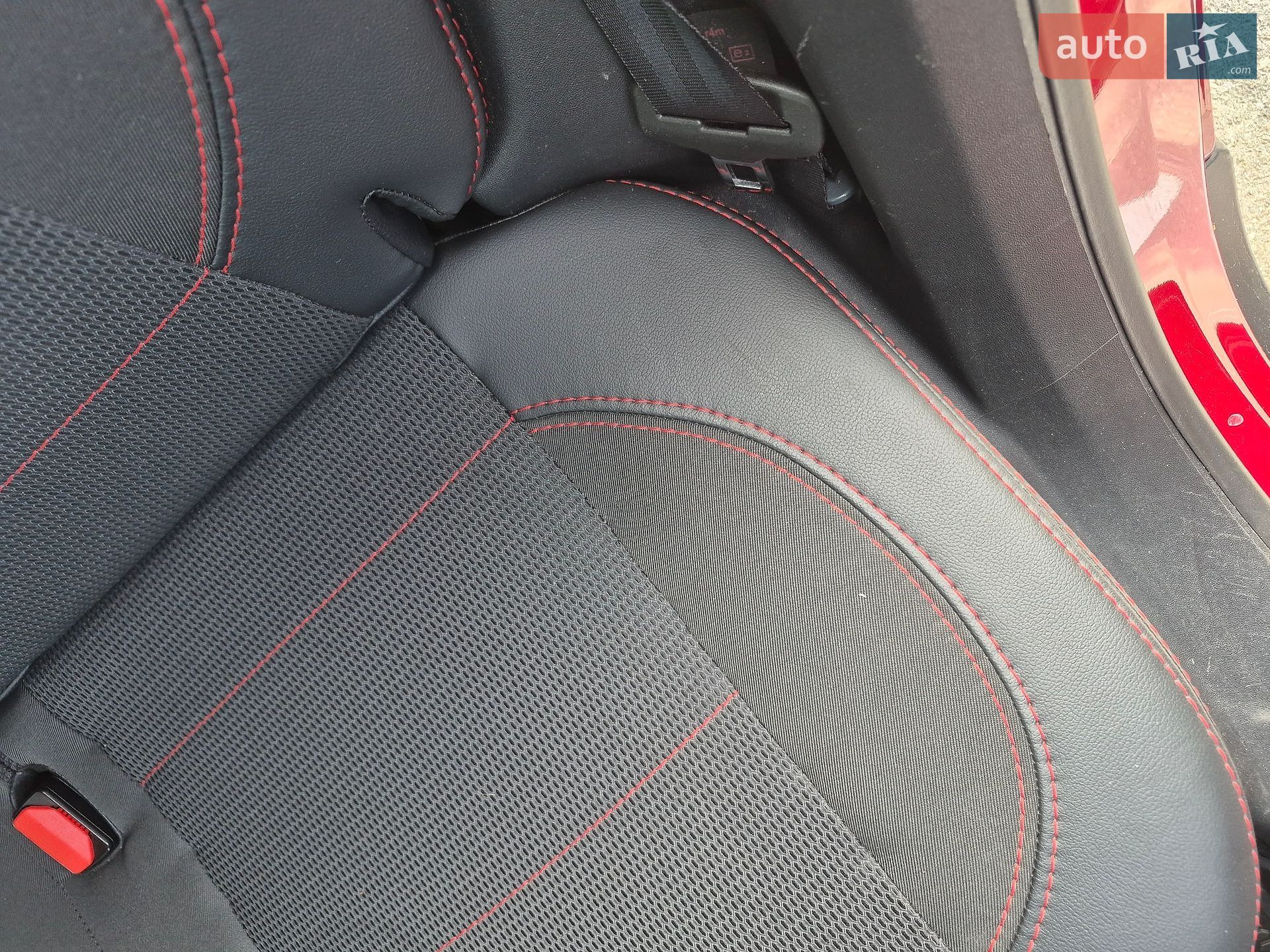 Peugeot 2008 2019 VIN VF3CUHNVTKY201797 фото оголошення 33 з 60