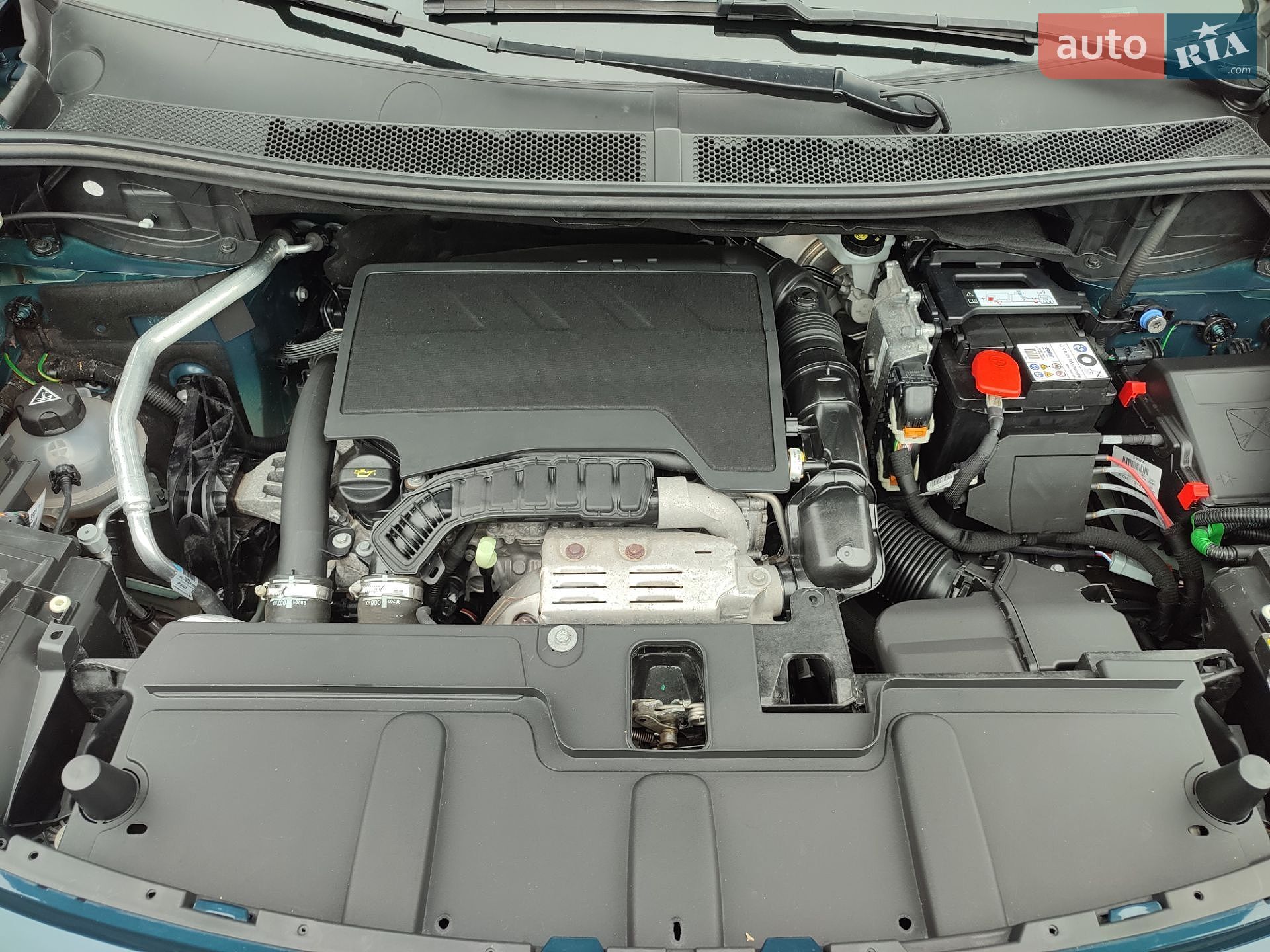 Peugeot 3008 2023 VIN VF3MRHNSUPS083300 фото оголошення 2 з 8