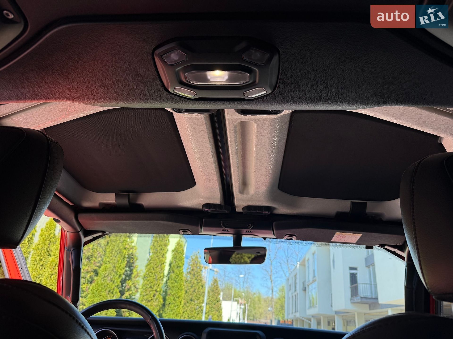 Jeep Wrangler 2018 VIN 1C4HJXEN7JW236298 фото оголошення 26 з 55