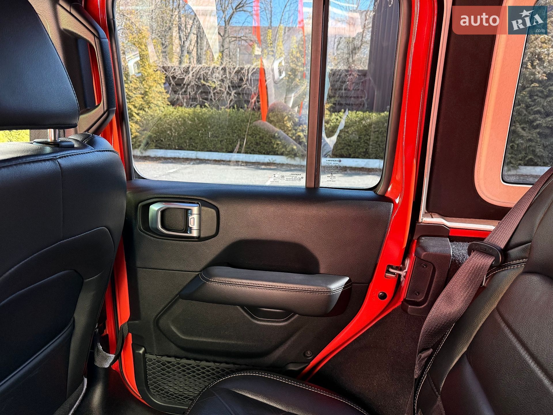 Jeep Wrangler 2018 VIN 1C4HJXEN7JW236298 фото оголошення 25 з 55