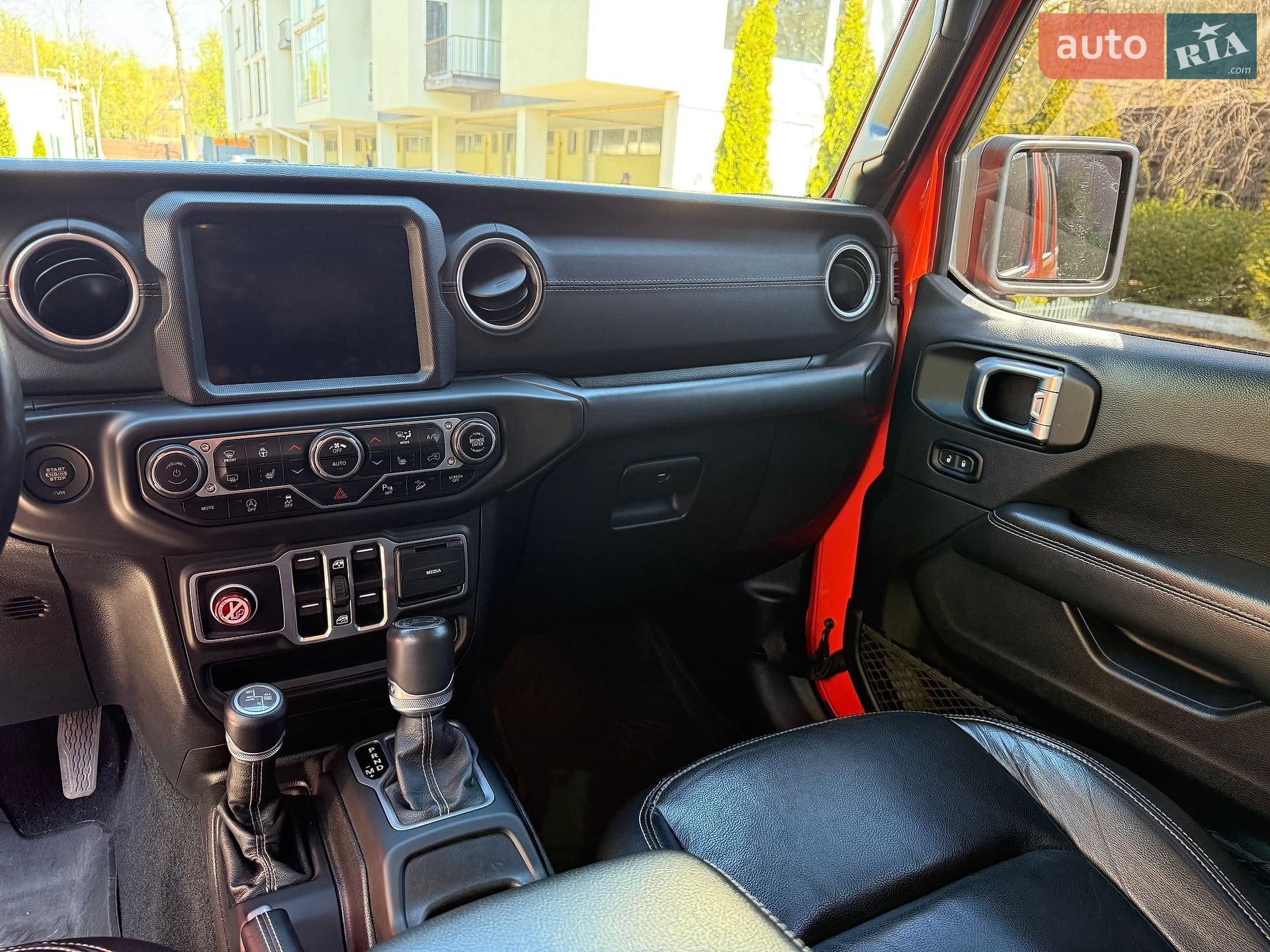 Jeep Wrangler 2018 VIN 1C4HJXEN7JW236298 фото оголошення 27 з 55