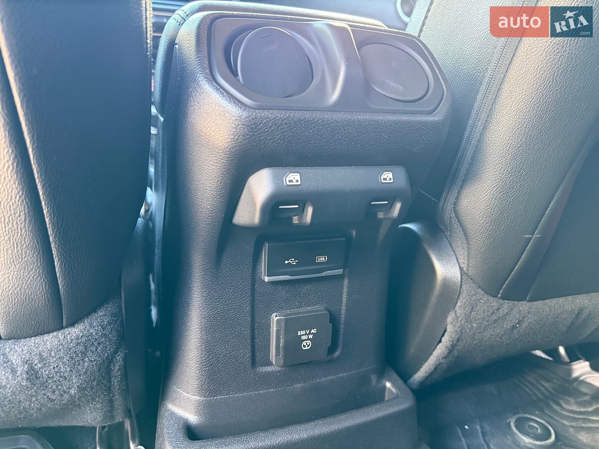 Jeep Wrangler 2018 VIN 1C4HJXEN7JW236298 фото оголошення 30 з 55