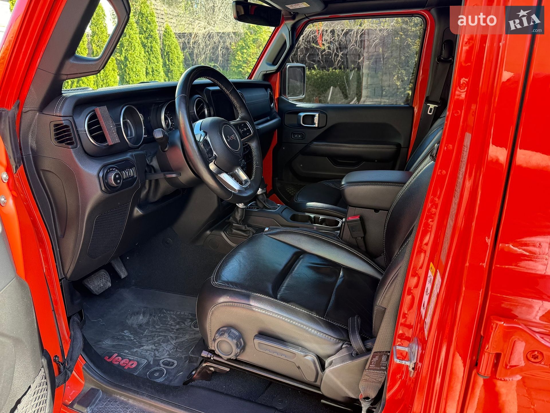 Jeep Wrangler 2018 VIN 1C4HJXEN7JW236298 фото оголошення 36 з 55