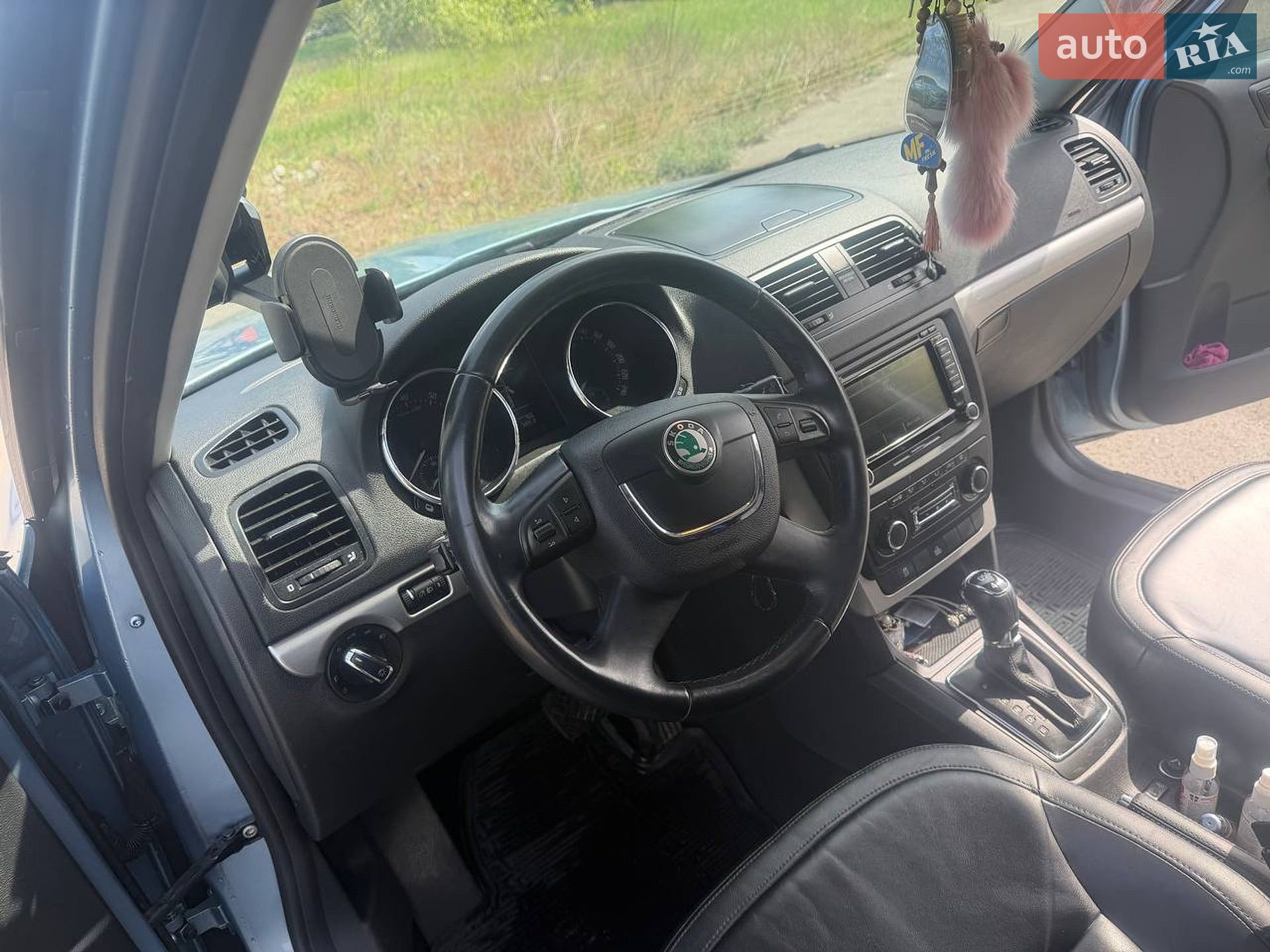 Skoda Yeti 2013 VIN TMBLB25L4DB700443 фото оголошення 4 з 8