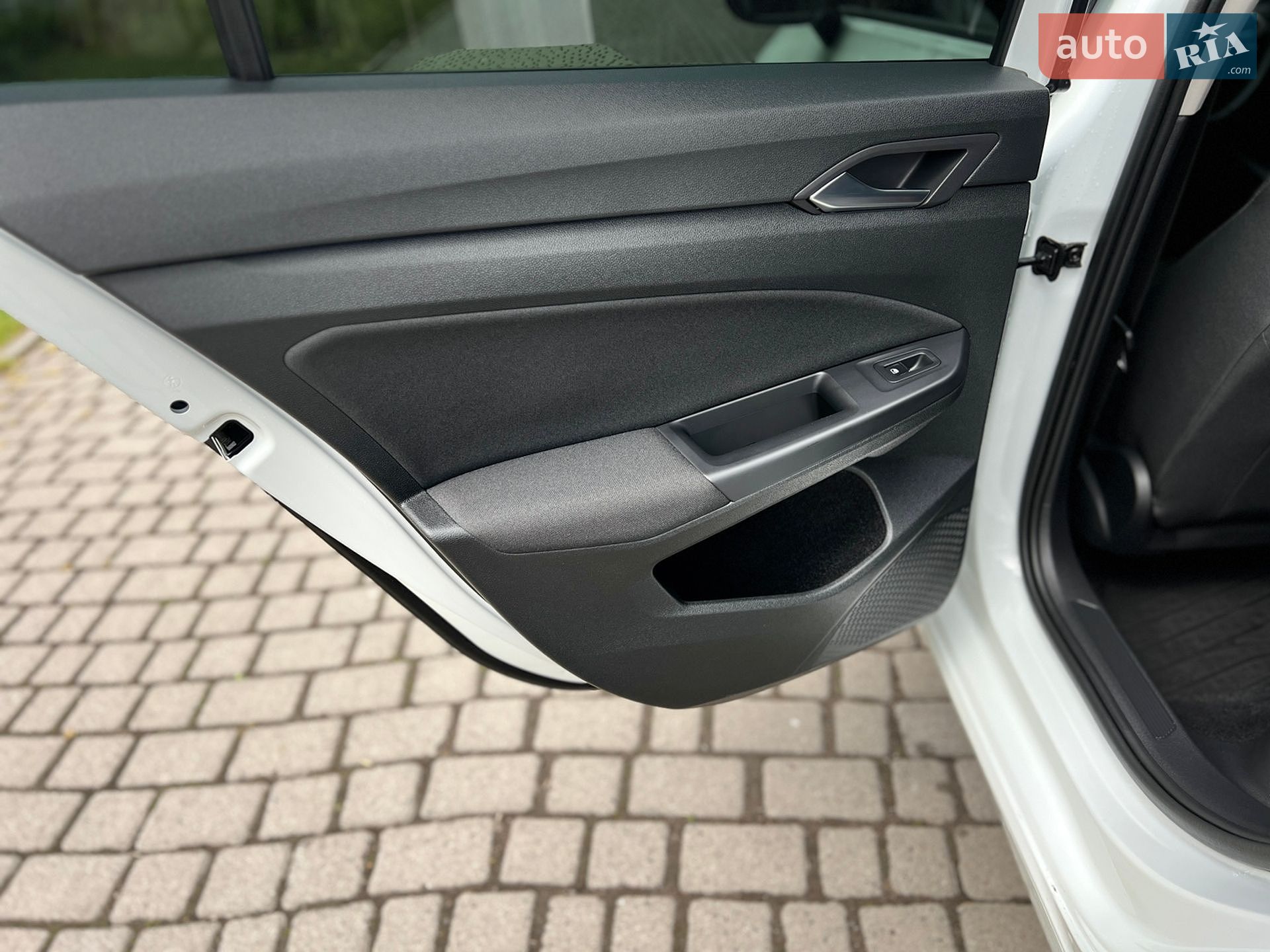 Volkswagen Golf 2020 VIN WVWZZZCDZLW047175 фото оголошення 17 з 30