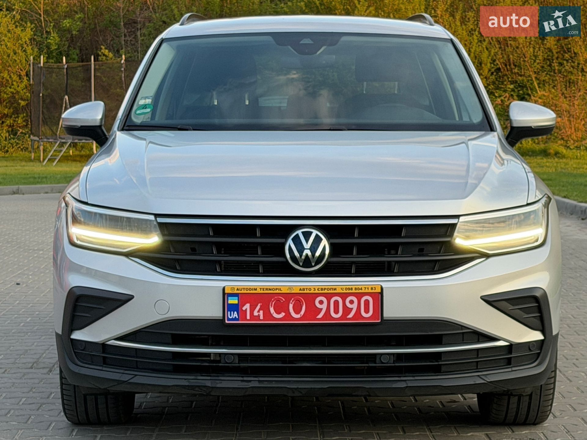 Volkswagen Tiguan 2022 VIN WVGZZZ5NZMW076723 фото оголошення 2 з 27