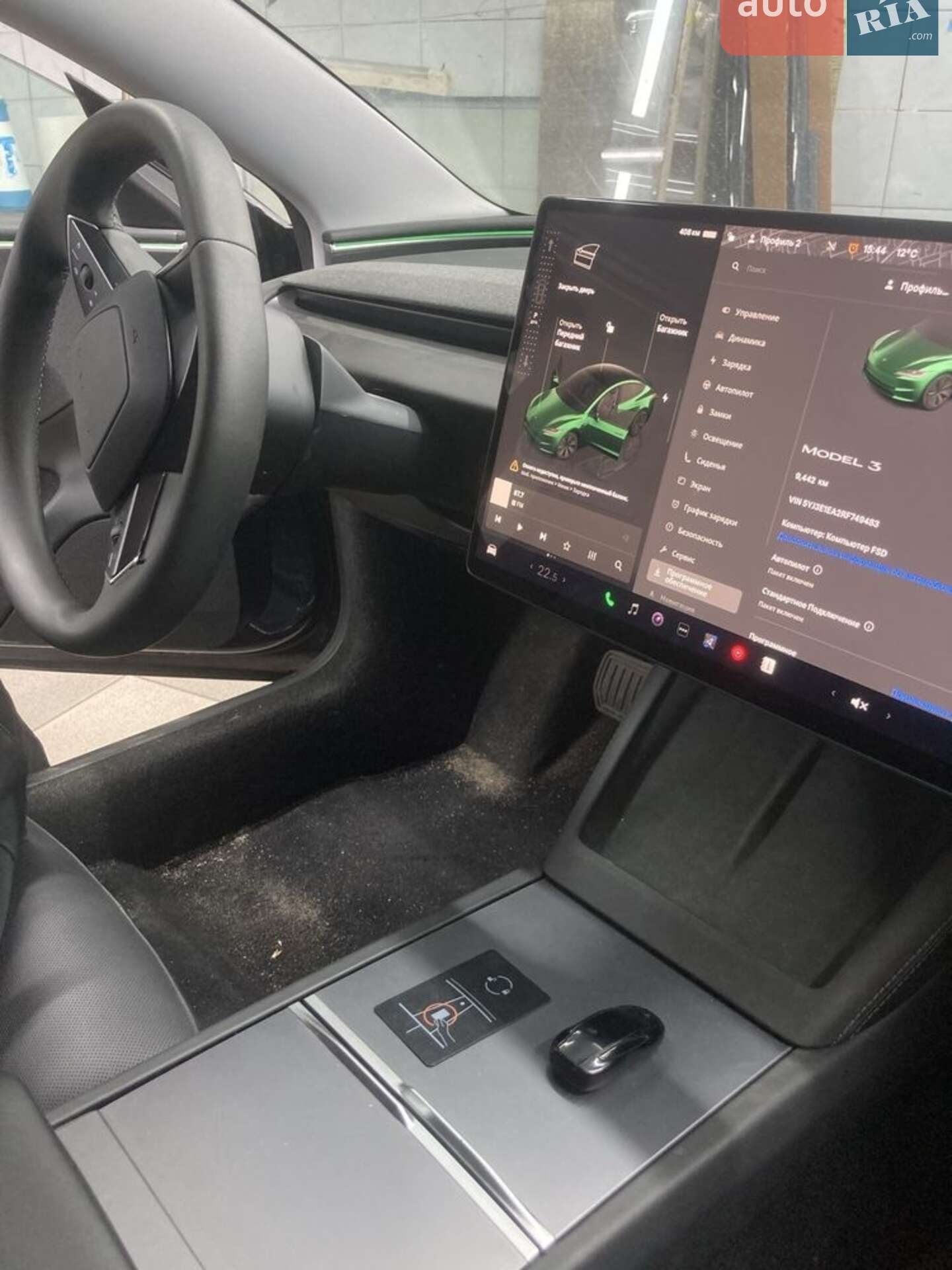 Tesla Model 3 2024 VIN 5YJ3E1EA2RF749483 фото оголошення 12 з 19