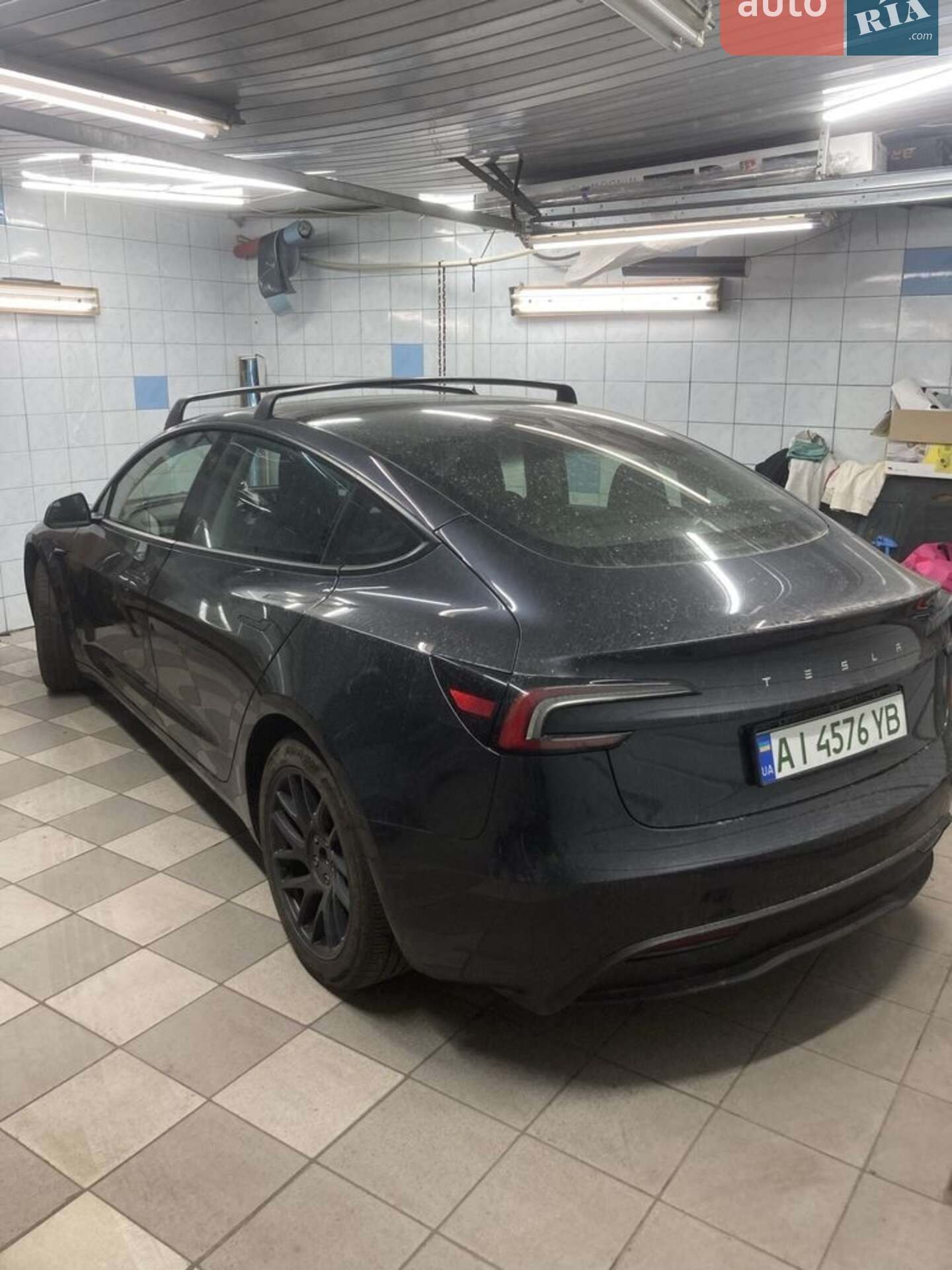 Tesla Model 3 2024 VIN 5YJ3E1EA2RF749483 фото оголошення 15 з 19
