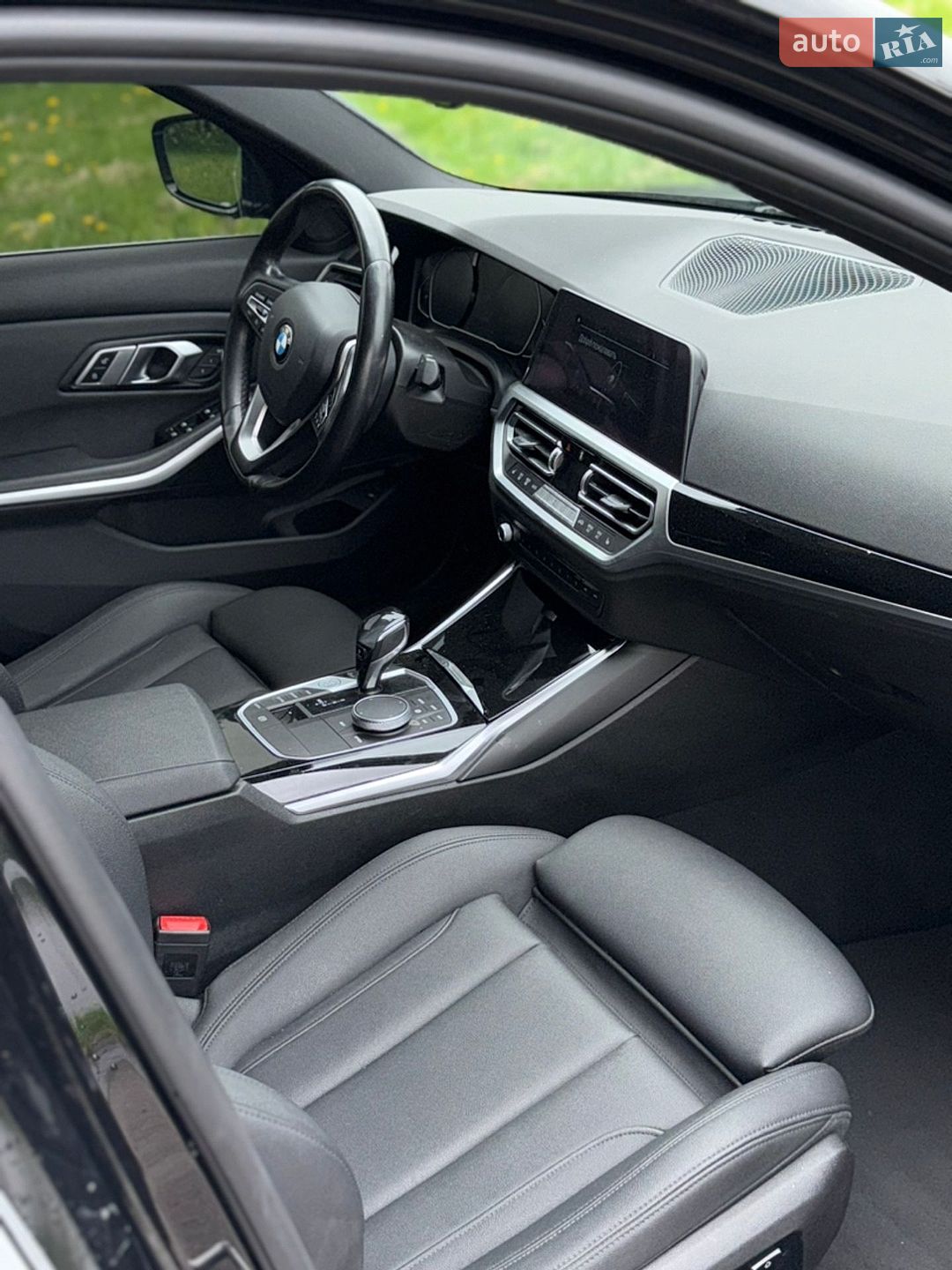 BMW 3 Series 2021 VIN 3MW5R7J09M8B80770 фото оголошення 10 з 19