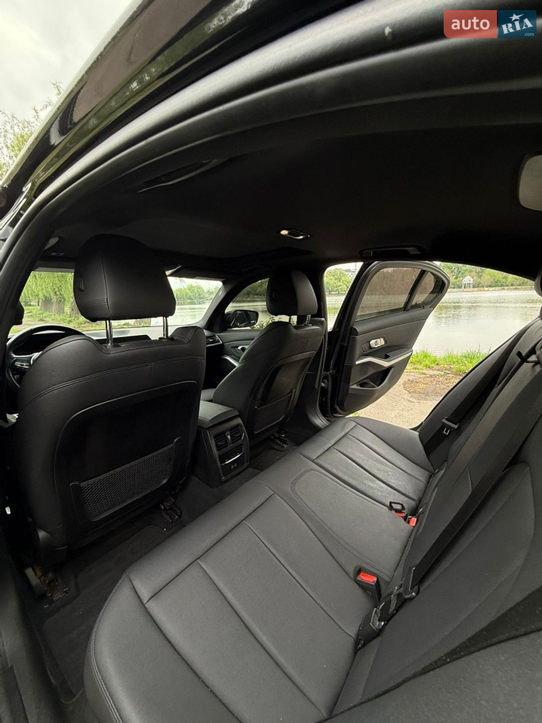 BMW 3 Series 2021 VIN 3MW5R7J09M8B80770 фото оголошення 16 з 19