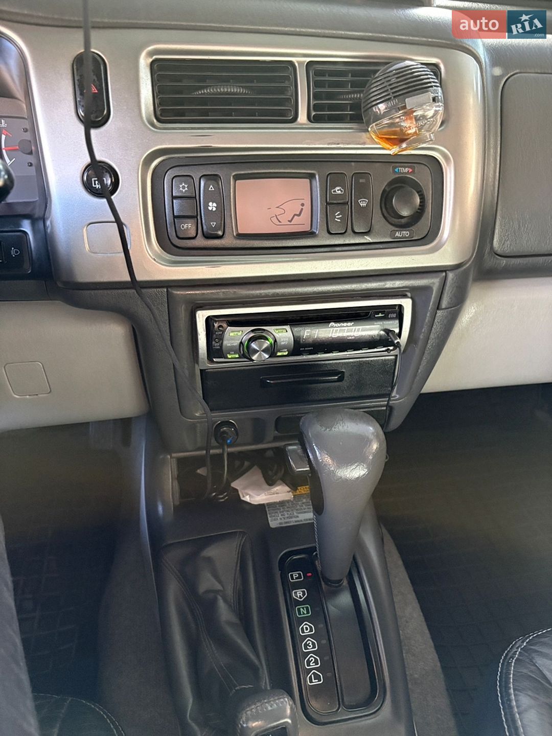 Mitsubishi Pajero Sport 2006 VIN JMB0RK9607J000238 фото оголошення 13 з 18