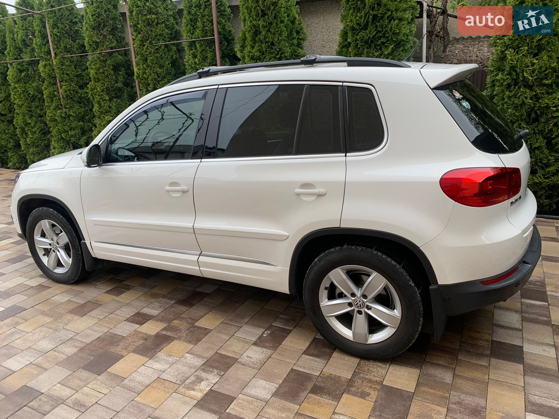 Volkswagen Tiguan 2010 VIN WVGZZZ5NZBW030012 фото оголошення 4 з 9