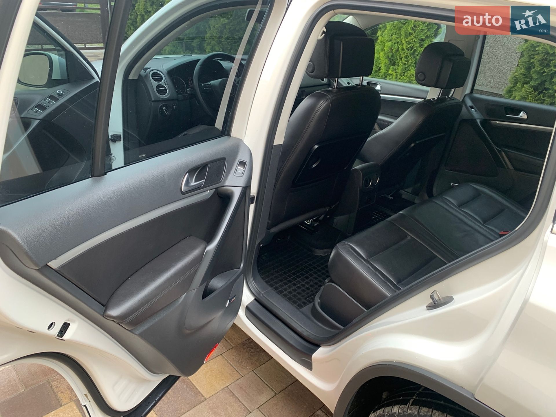 Volkswagen Tiguan 2010 VIN WVGZZZ5NZBW030012 фото оголошення 9 з 9
