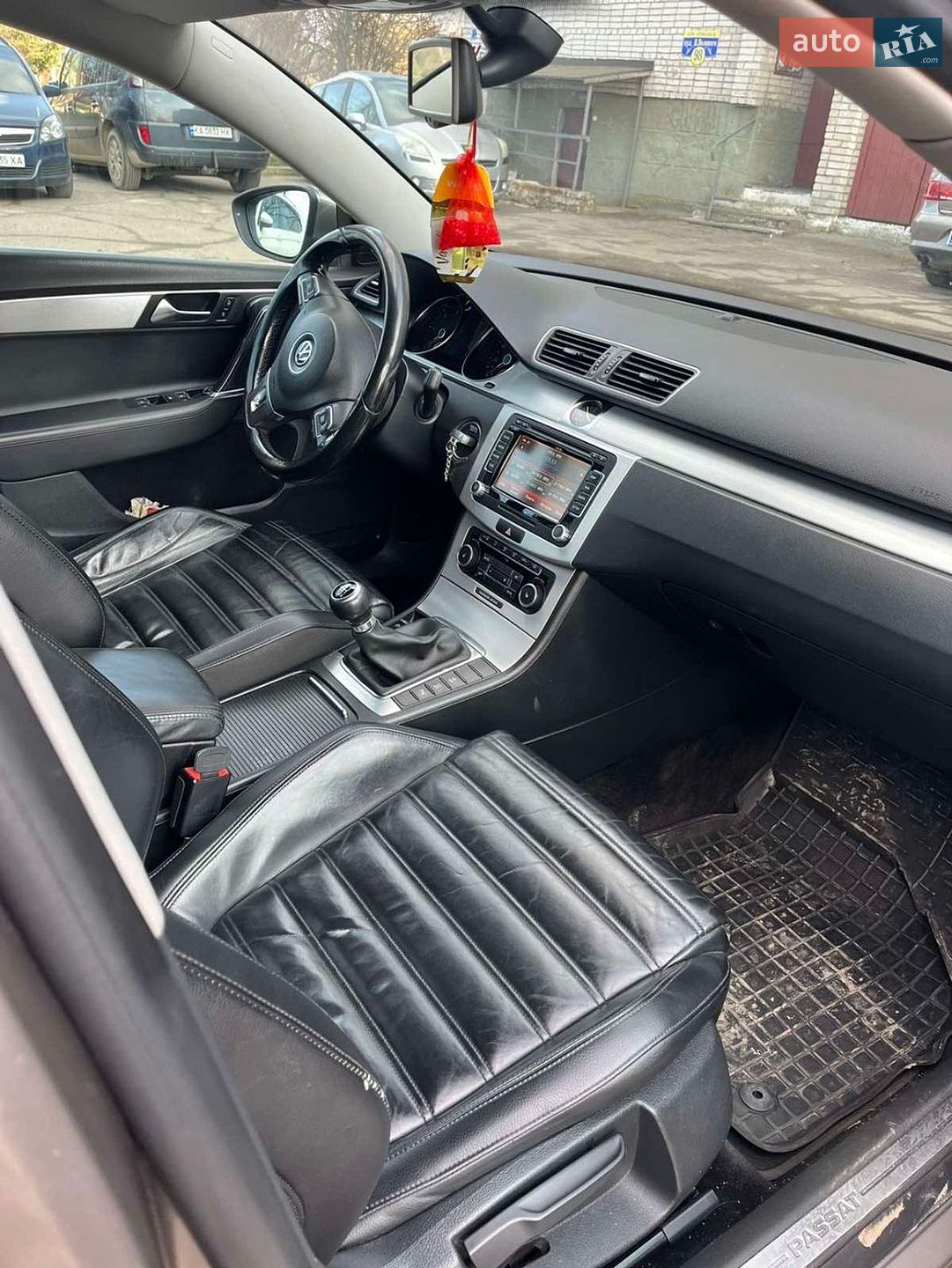 Volkswagen Passat 2011 VIN WVWZZZ3CZBE333330 фото оголошення 14 з 31