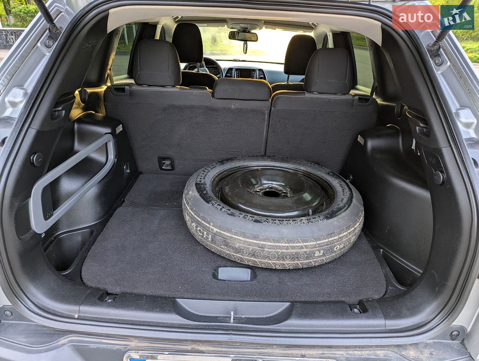 Jeep Cherokee 2015 VIN 1C4PJMAB1FW774766 фото оголошення 32 з 33