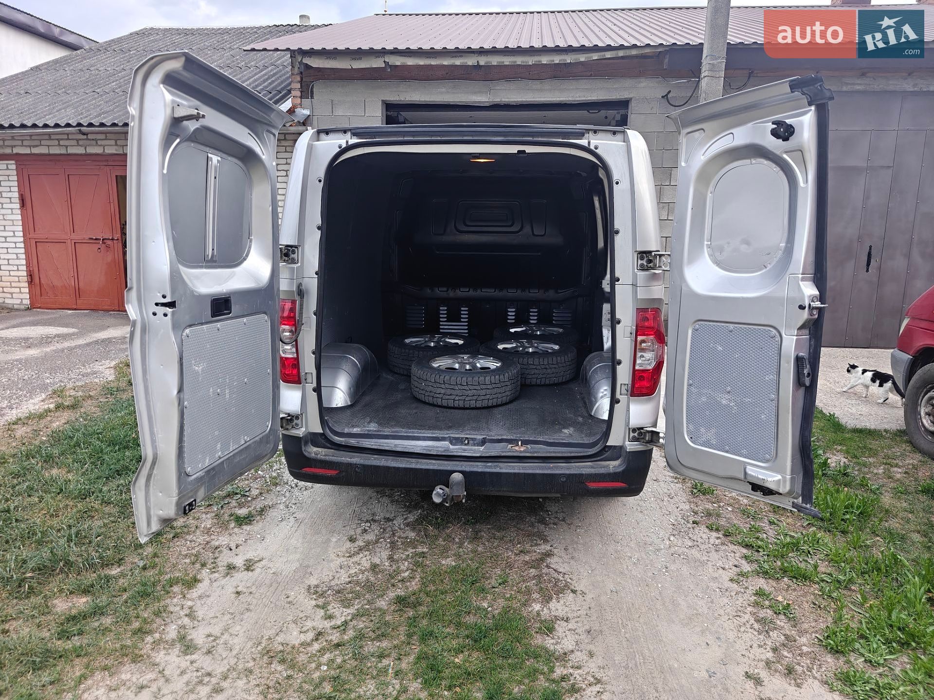 Maxus e-Deliver 3 2020 VIN LSH14C4C3LA079886 фото оголошення 3 з 10
