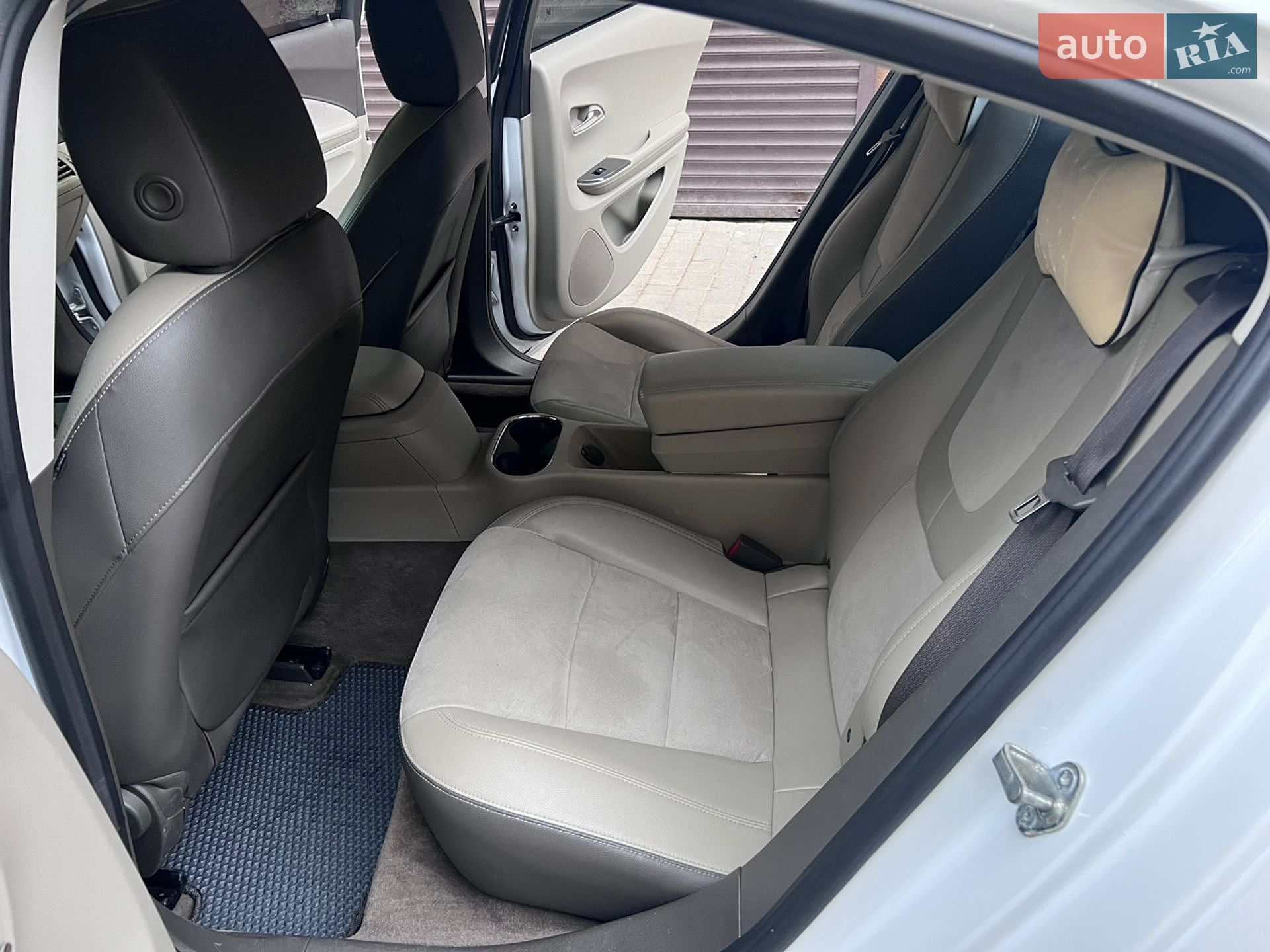Chevrolet Volt 2013 VIN 1G1RD6E43DU134809 фото оголошення 2 з 13