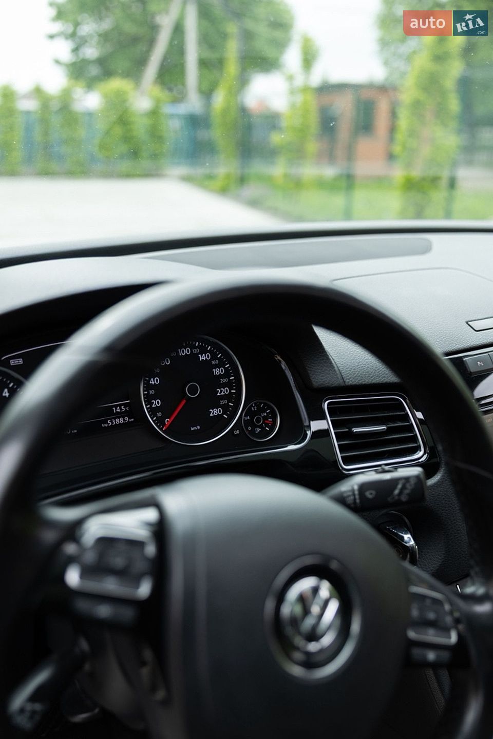 Volkswagen Touareg 2011 VIN WVGZZZ7PZBD049172 фото оголошення 16 з 20