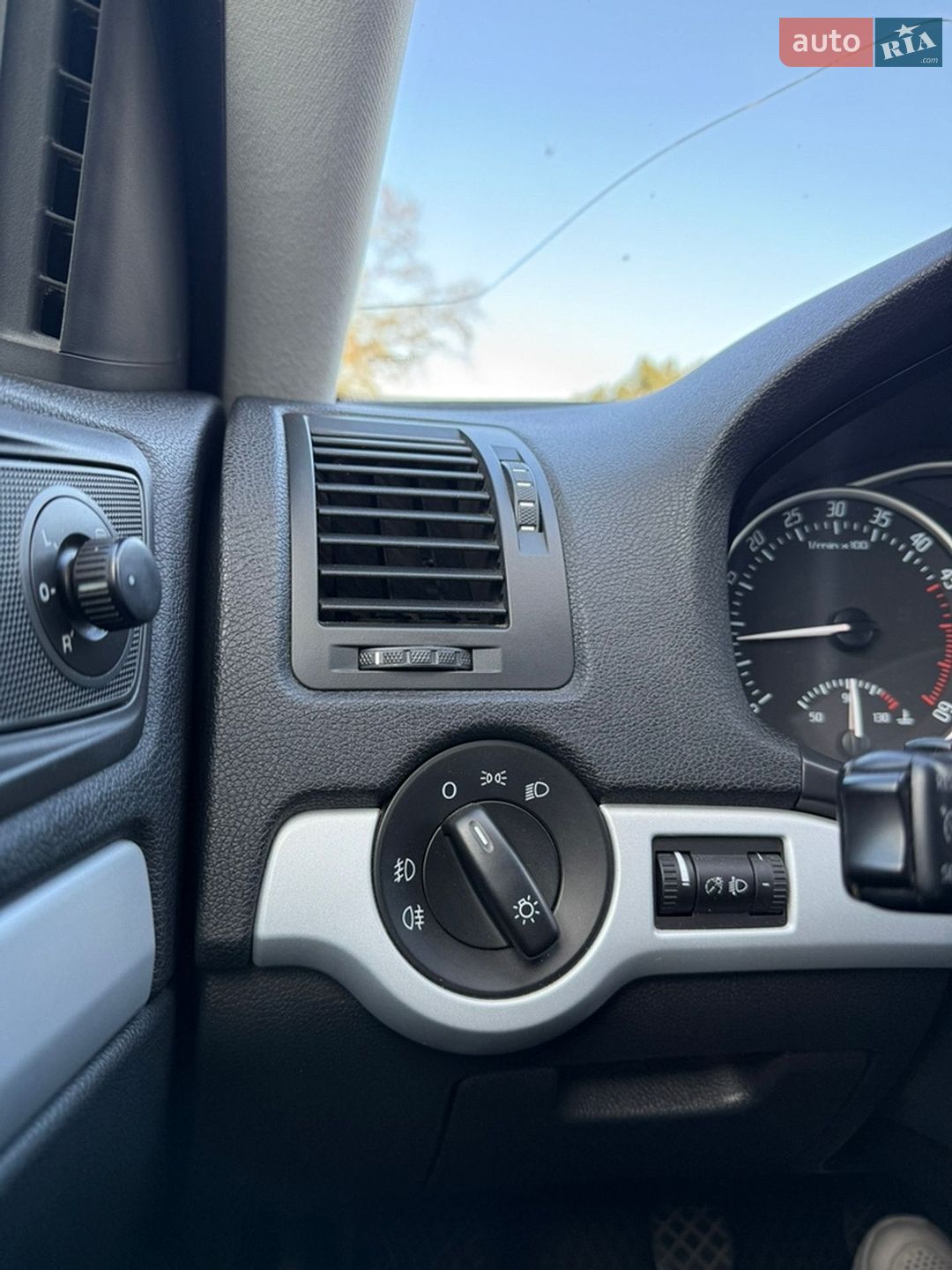 Skoda Octavia 2009 VIN TMBHT61Z2A2055520 фото оголошення 16 з 30