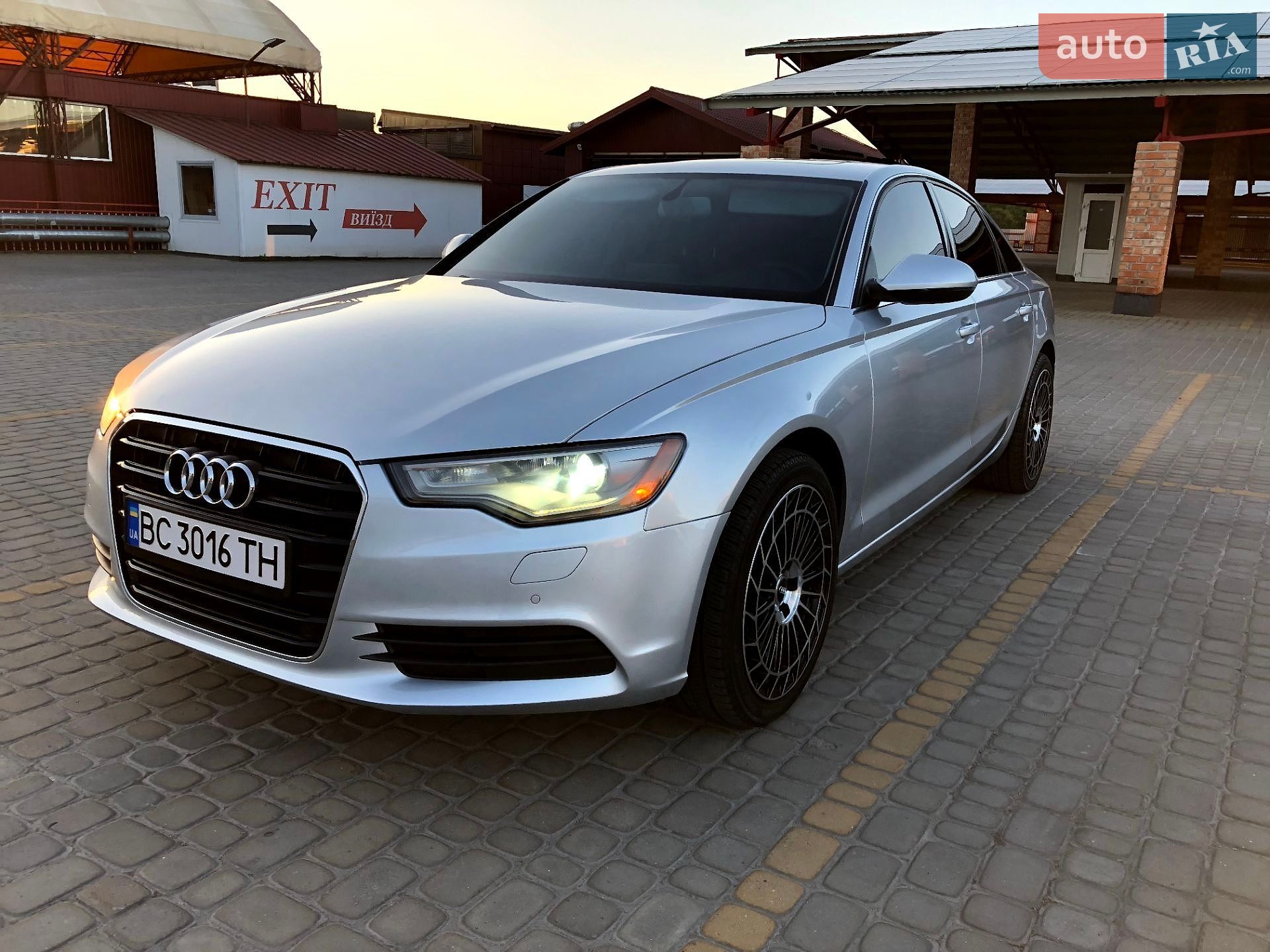 Audi A6 2013 VIN WAUGFAFC4EN048984 фото оголошення 2 з 20