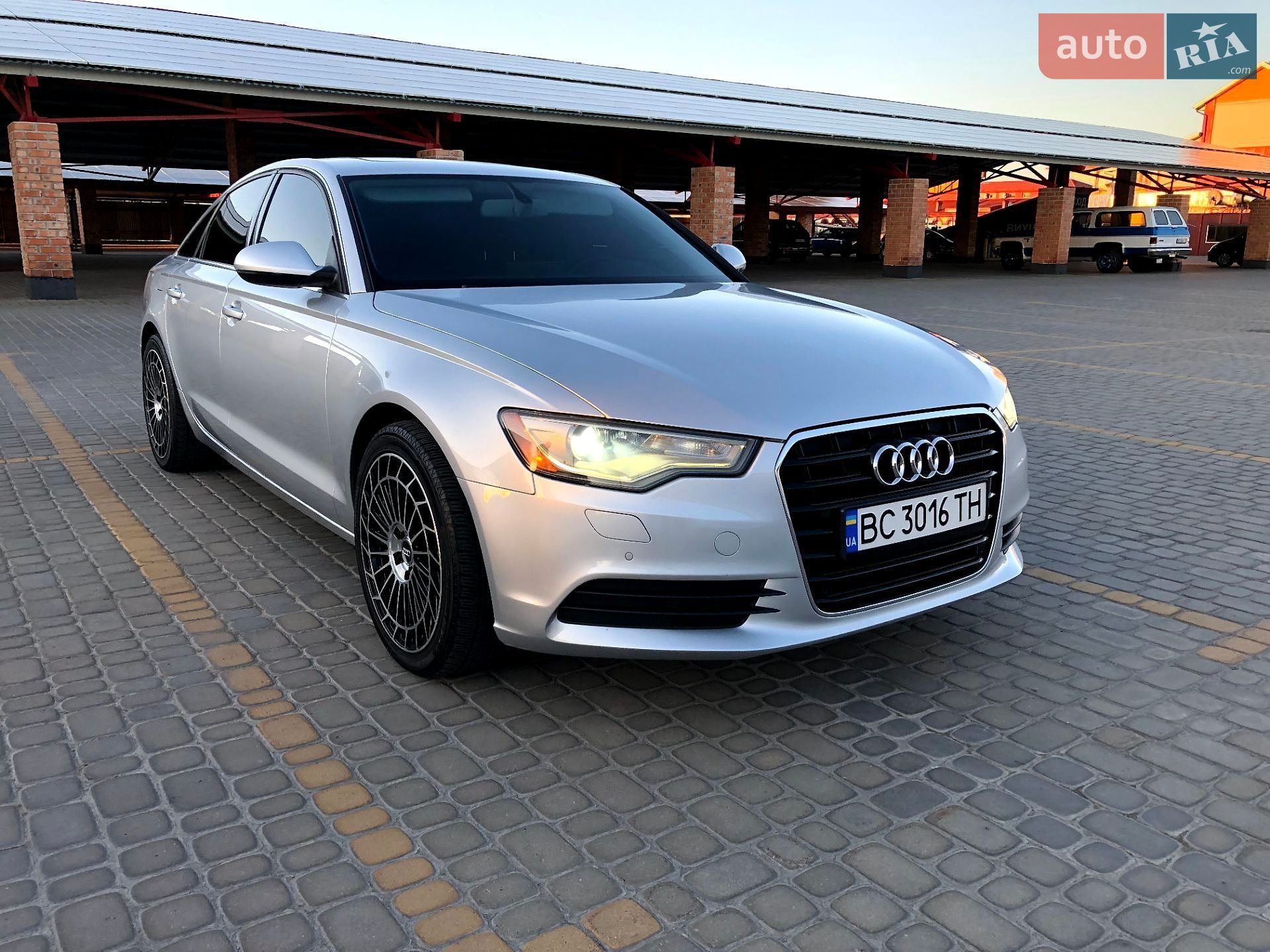 Audi A6 2013 VIN WAUGFAFC4EN048984 фото оголошення 6 з 20