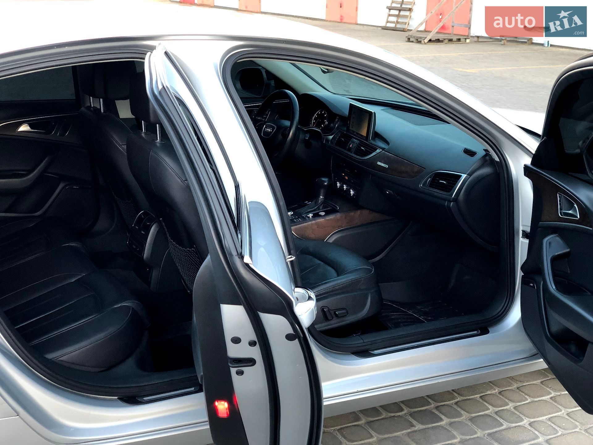 Audi A6 2013 VIN WAUGFAFC4EN048984 фото оголошення 11 з 20