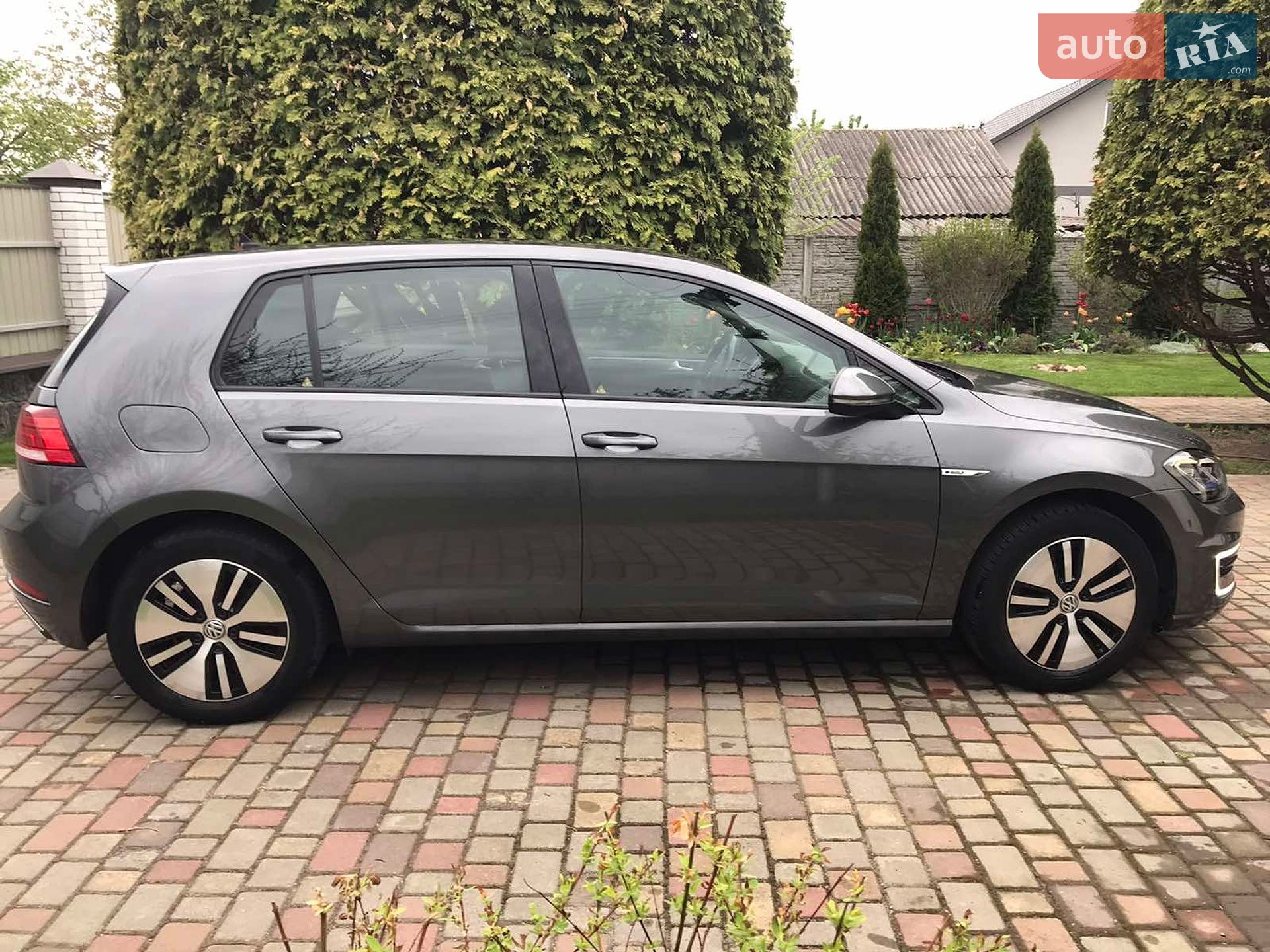 Volkswagen e-Golf 2019 VIN WVWZZZAUZK8990257 фото оголошення 4 з 22