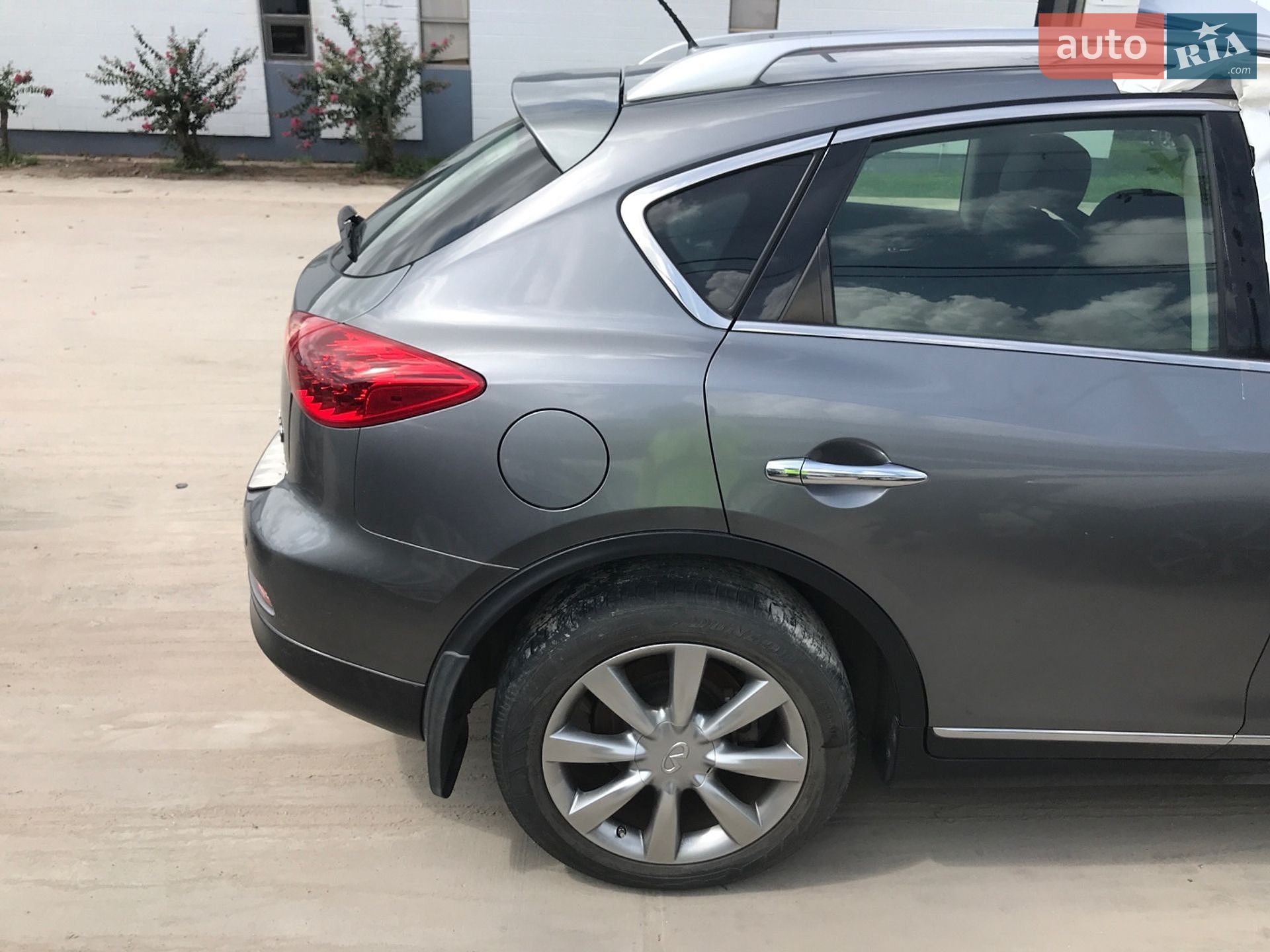Infiniti QX50 2015 VIN JN1BJ0HP0FM730860 фото оголошення 6 з 16